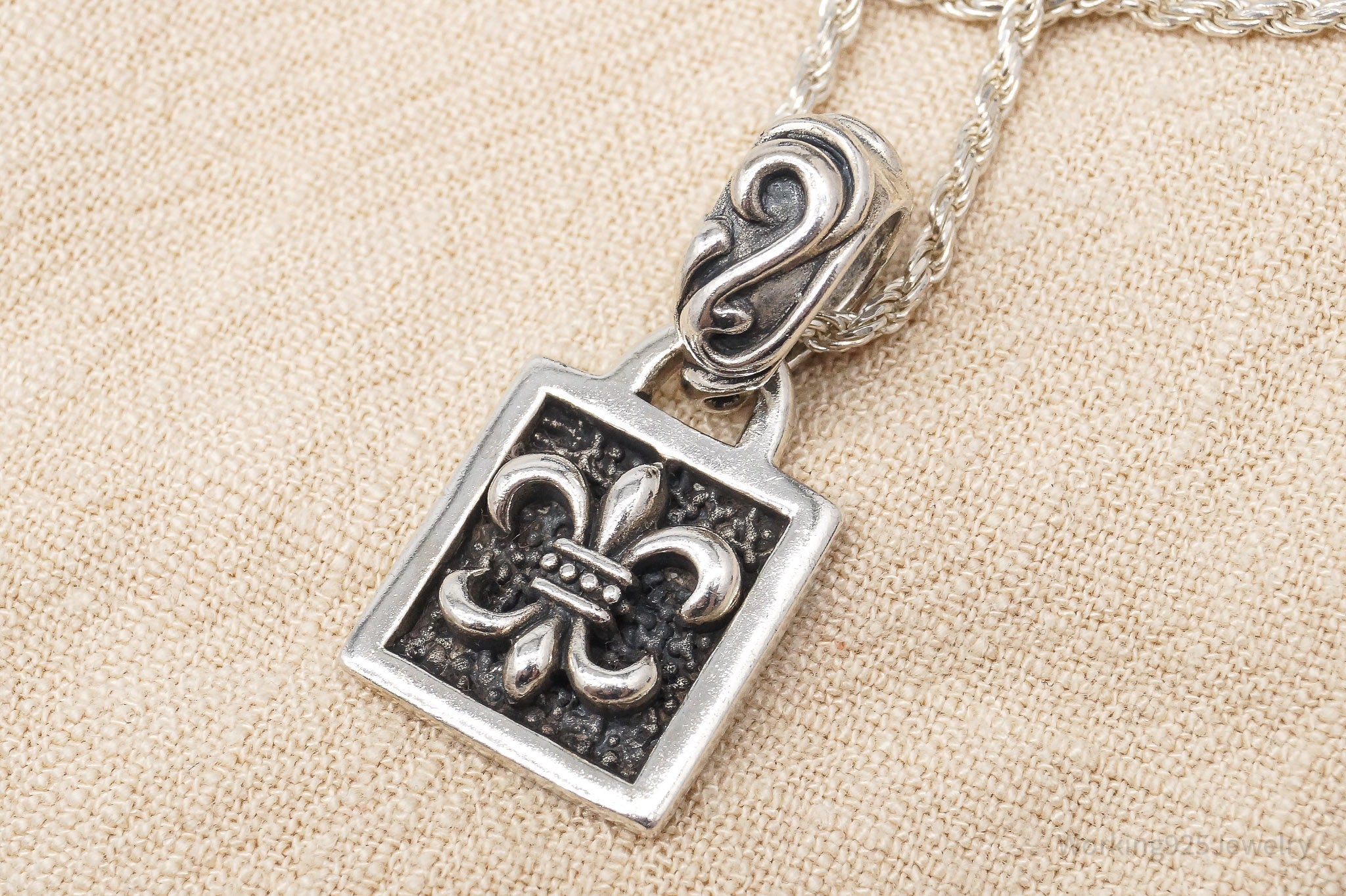 Vintage Designer Silpada Fleur De Lis Sterling Silver Necklace 18"