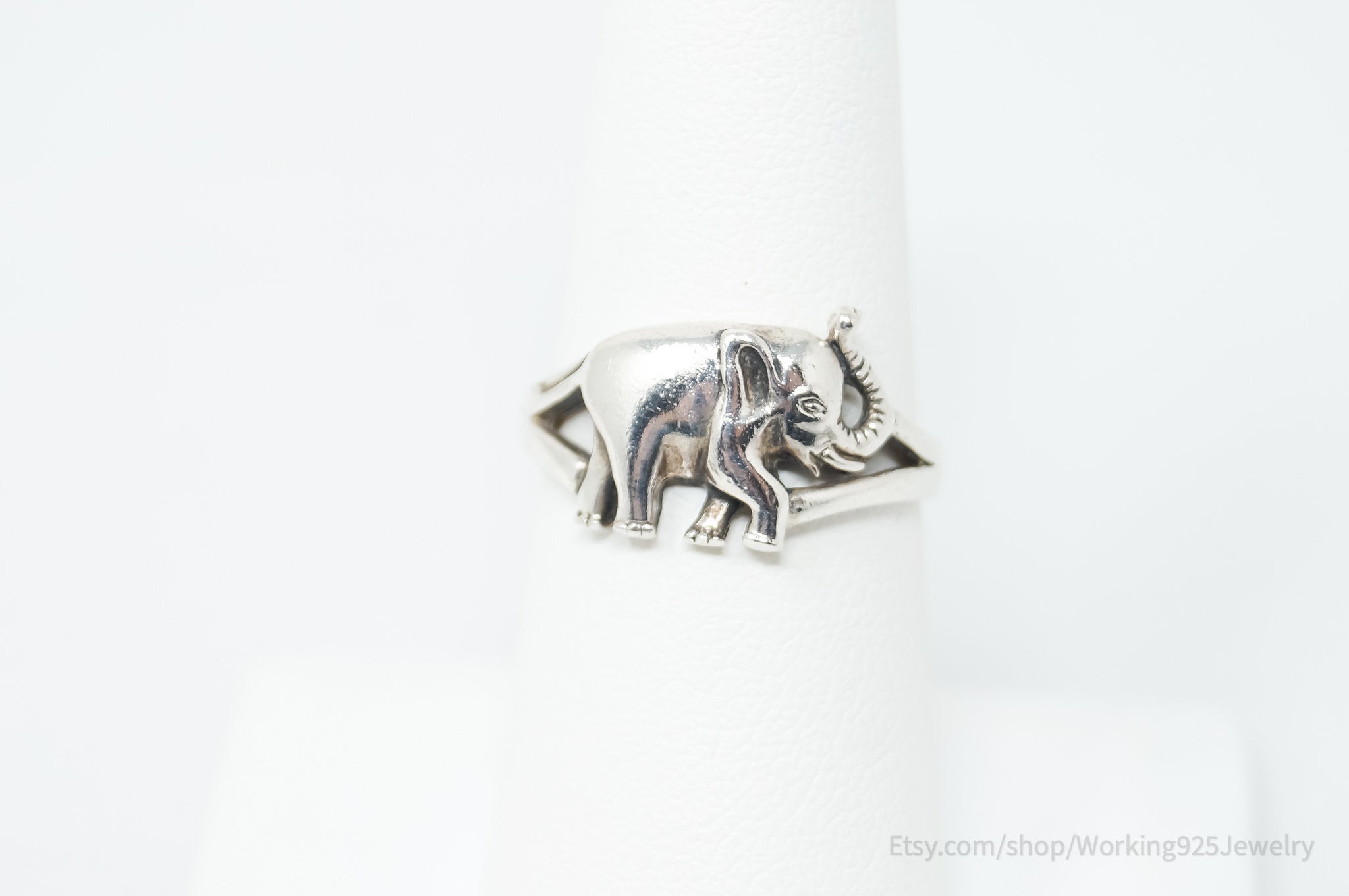 Vintage Elephant Safari Good Luck Sterling Silver Ring - Size 6.75