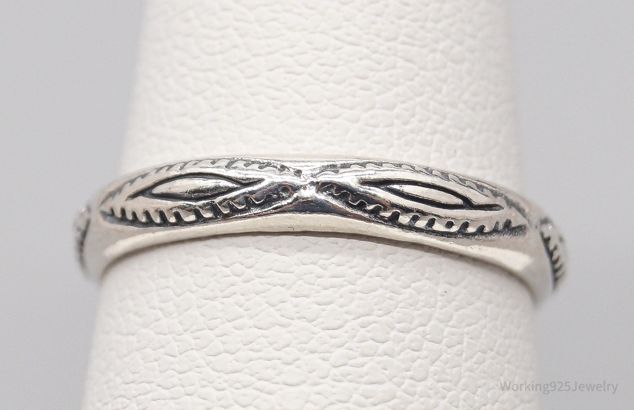 Vintage Native American Sterling Silver Band Ring - Size 5.75