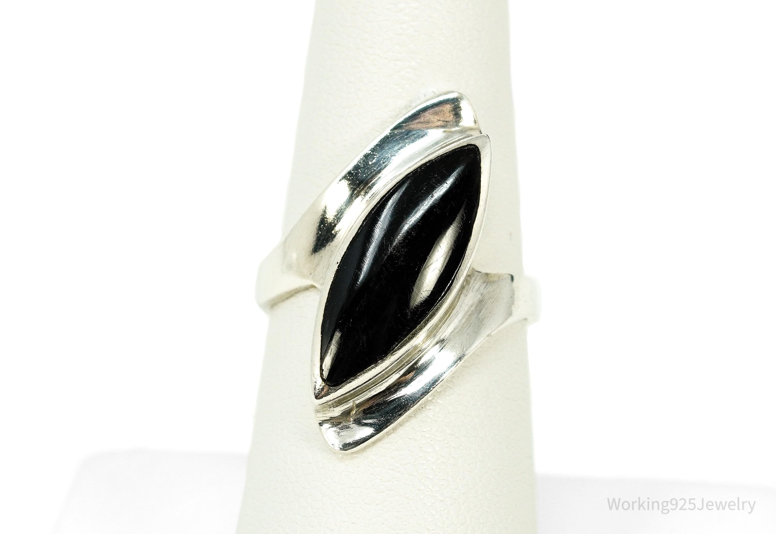 Vintage Black Onyx Modernist Style Sterling Silver Ring - Size 7.25