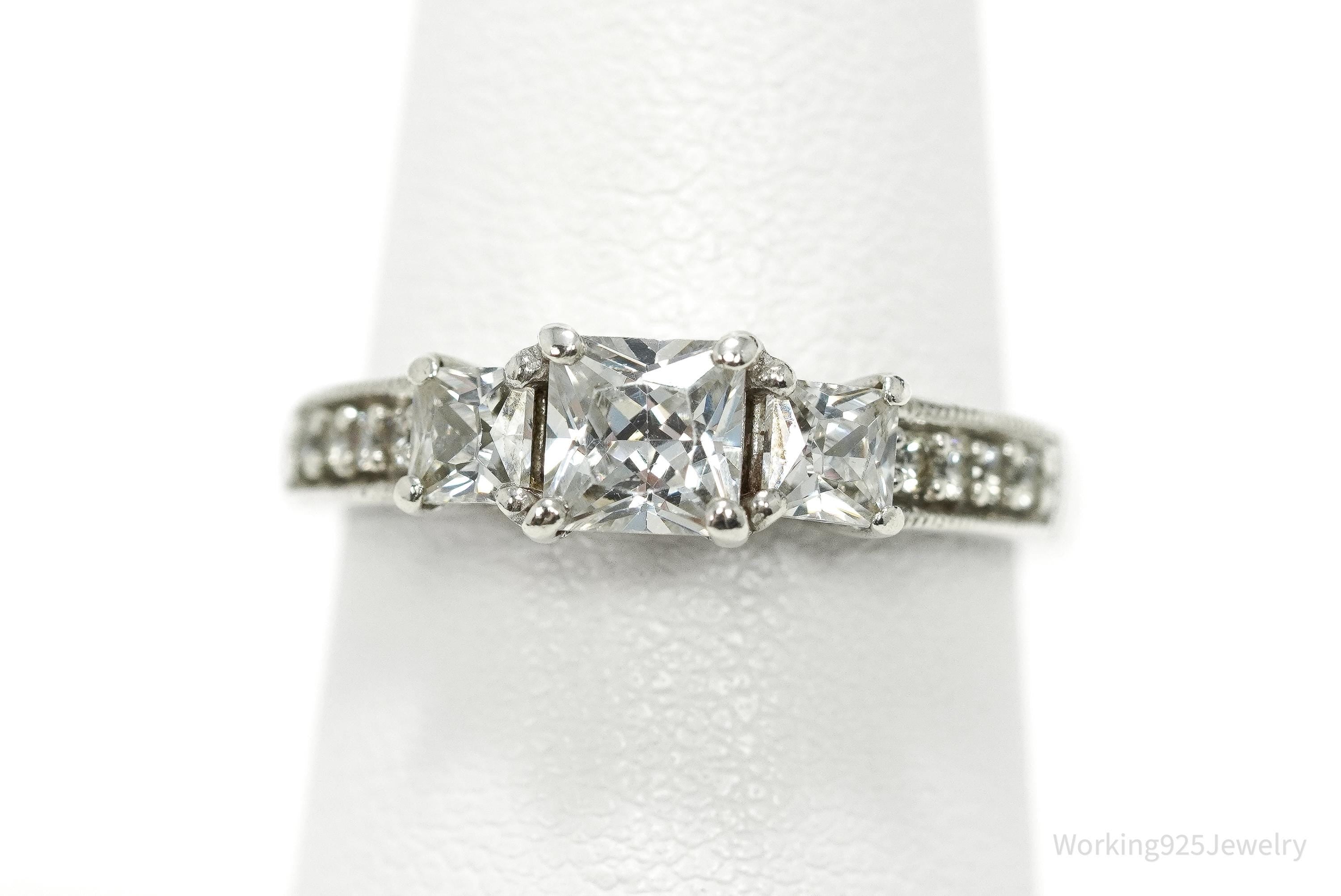 Vintage Cubic Zirconia Sterling Silver Ring - Size 7
