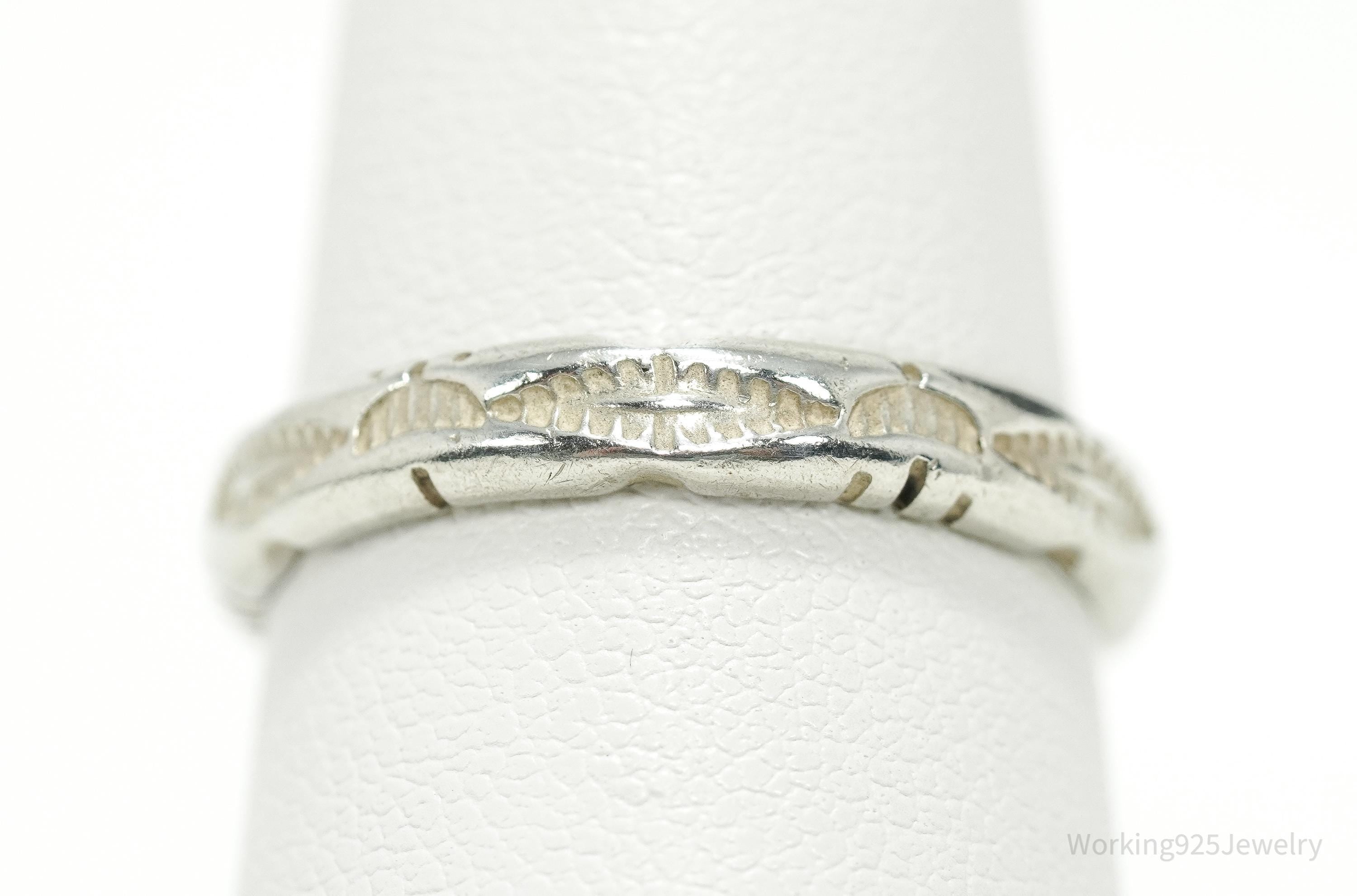 Vintage Native Designer Carolyn Pollack Sterling Silver Band Ring Size 7.75