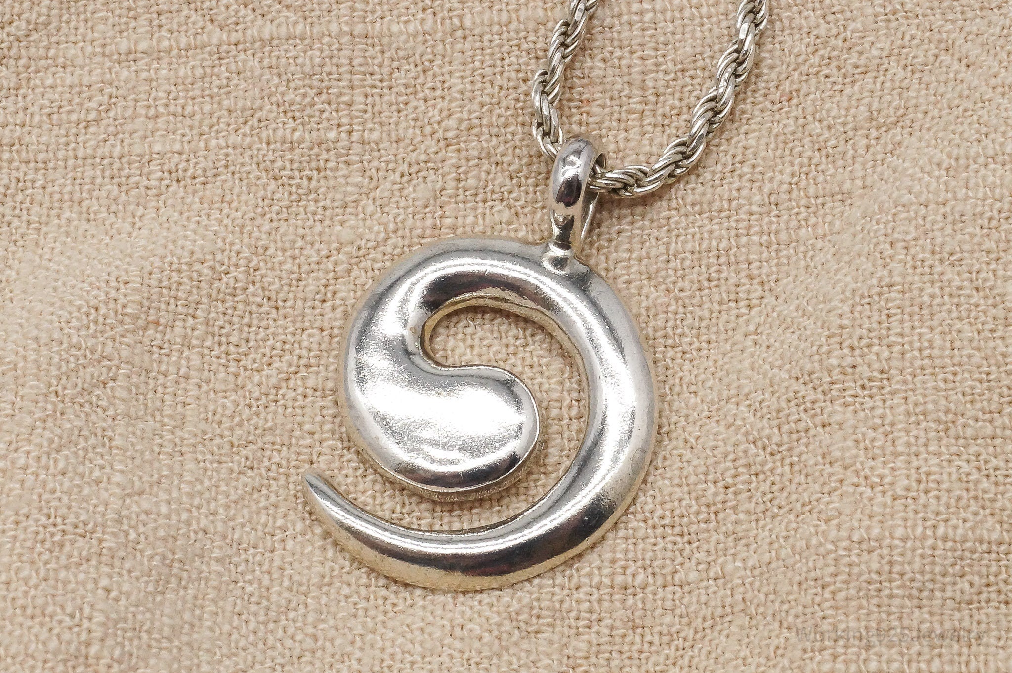 Vintage Native America Spiral Sterling Silver Necklace 24"