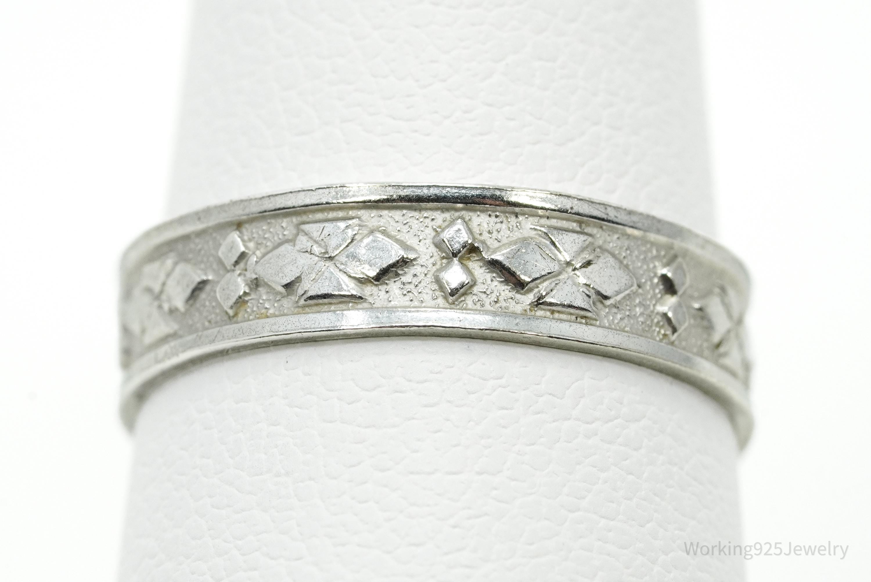 Vintage Native American Sterling Silver Band Ring - Size 6