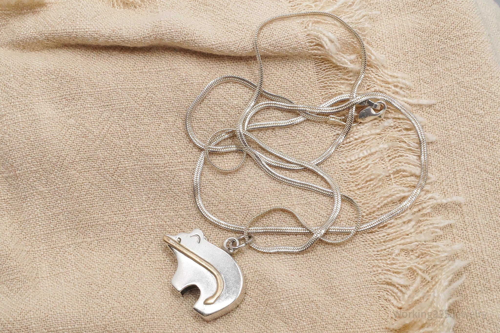 Vintage Native American Navajo Cecil Perry Bear Sterling Silver Necklace 22"