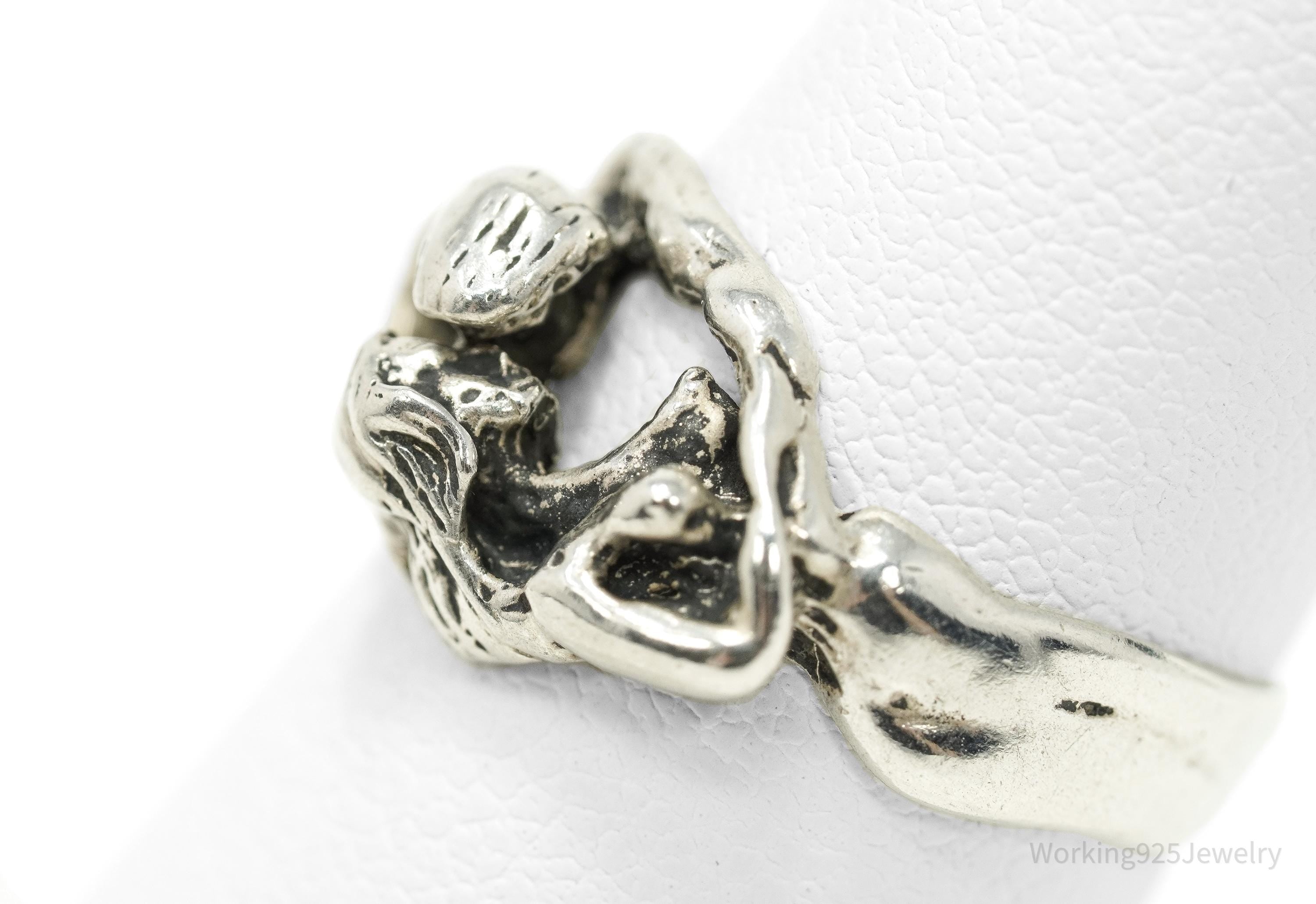 Vintage Kissing Couple Lovers Sterling Silver Ring - Size 5.25