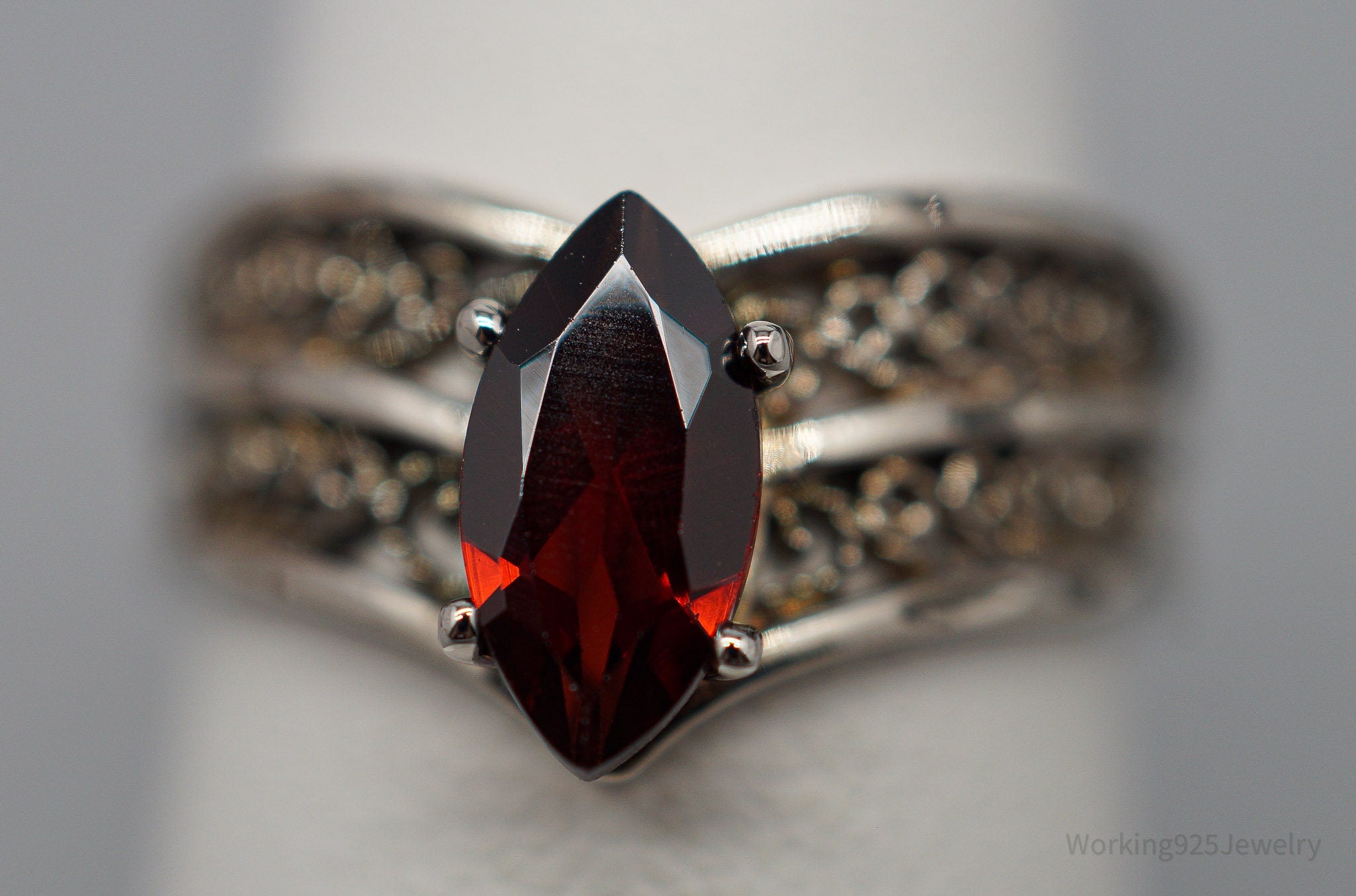 Vintage Garnet Sterling Silver Ring - Size 6