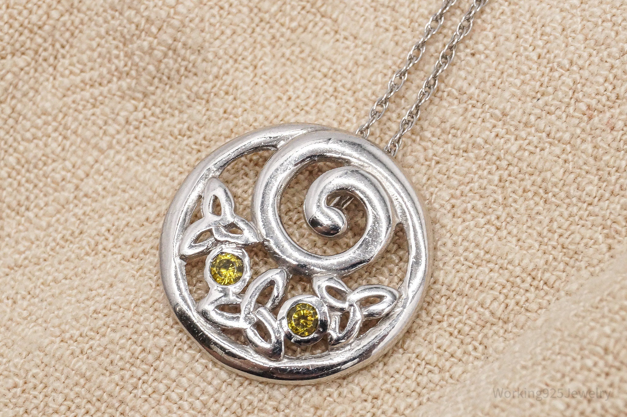 Vintage Peridot & Celtic Knots Sterling Silver Necklace - 18"