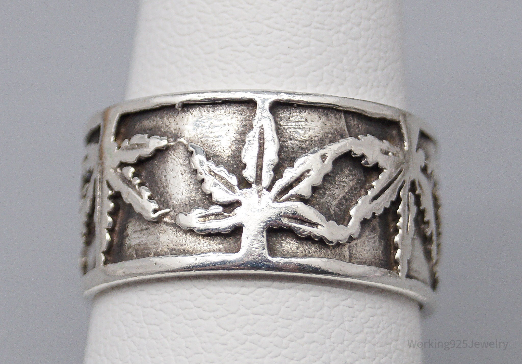 Vintage Medical Marijuana Pot Plant Weed Sterling Silver Ring - Size 7.5