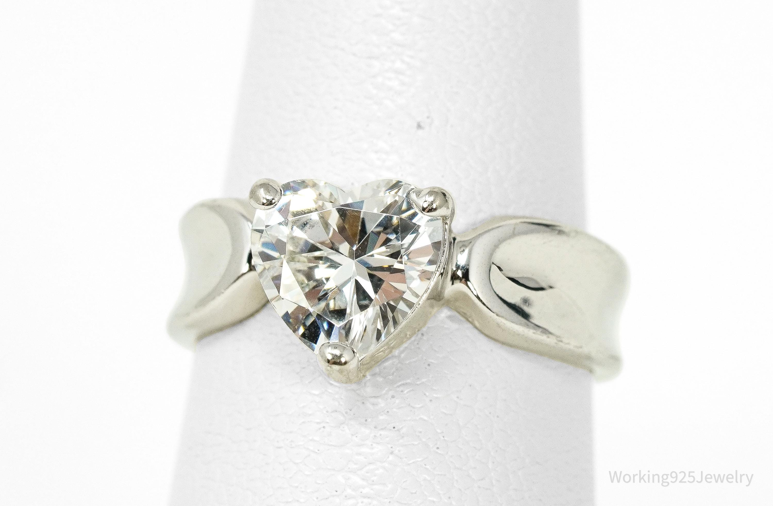 Vintage Cubic Zirconia Heart Sterling Silver Ring - Size 6