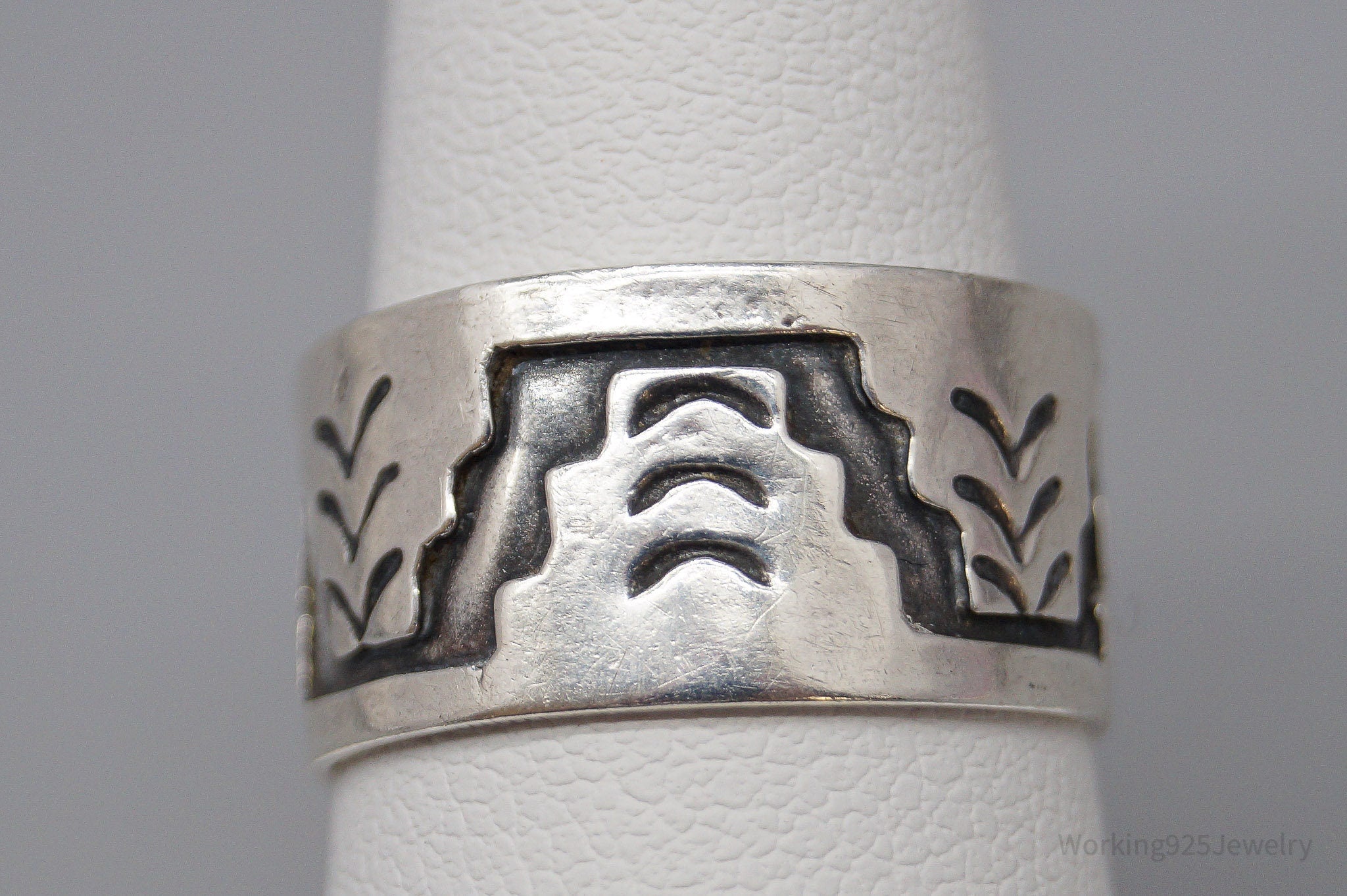 Vintage Mexico Aztec Style Sterling Silver Ring - Size 7.5