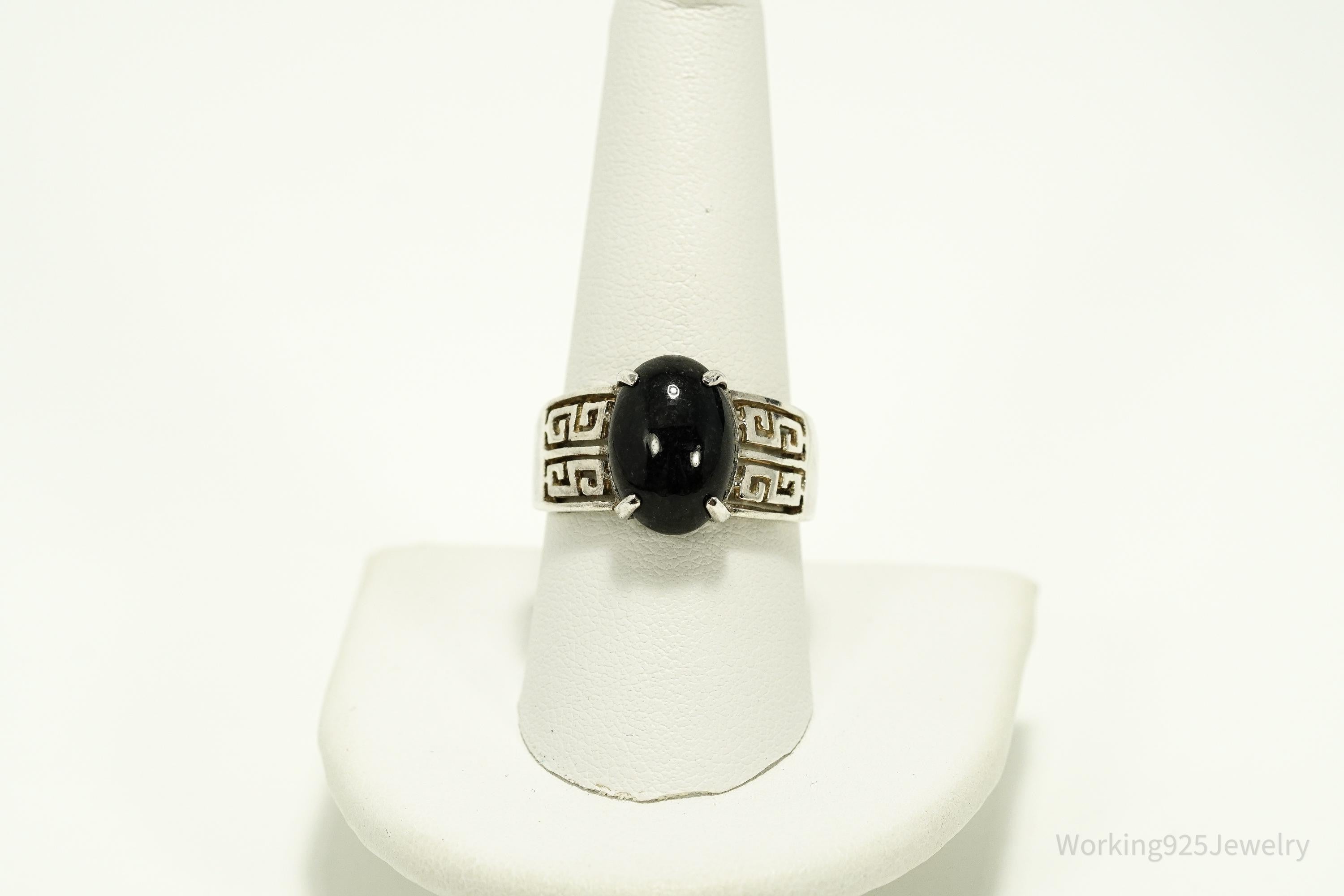 Vintage Black Nephrite Jade Sterling Silver Ring - Size 9
