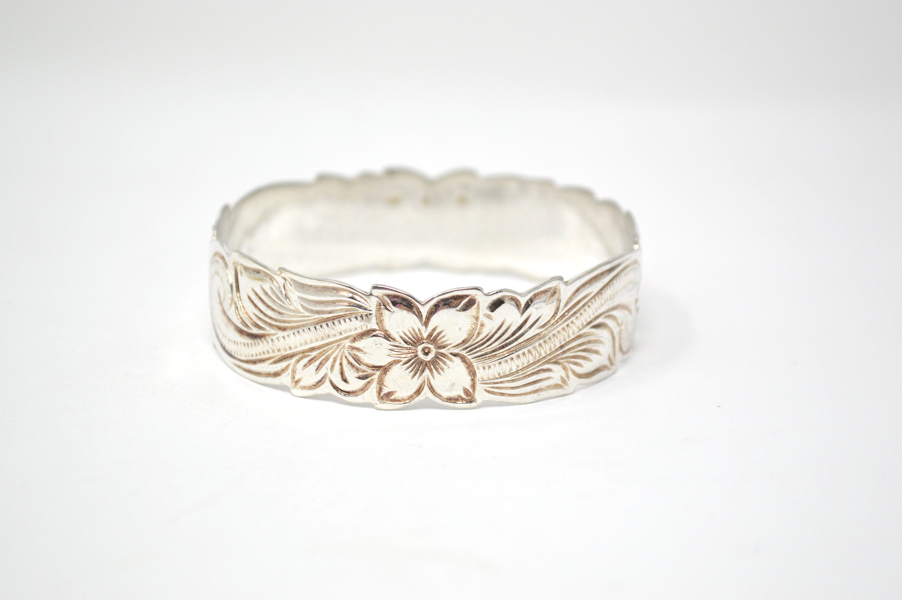 Vintage Floral Flower Pattern Carved Sterling Silver Bangle Bracelet