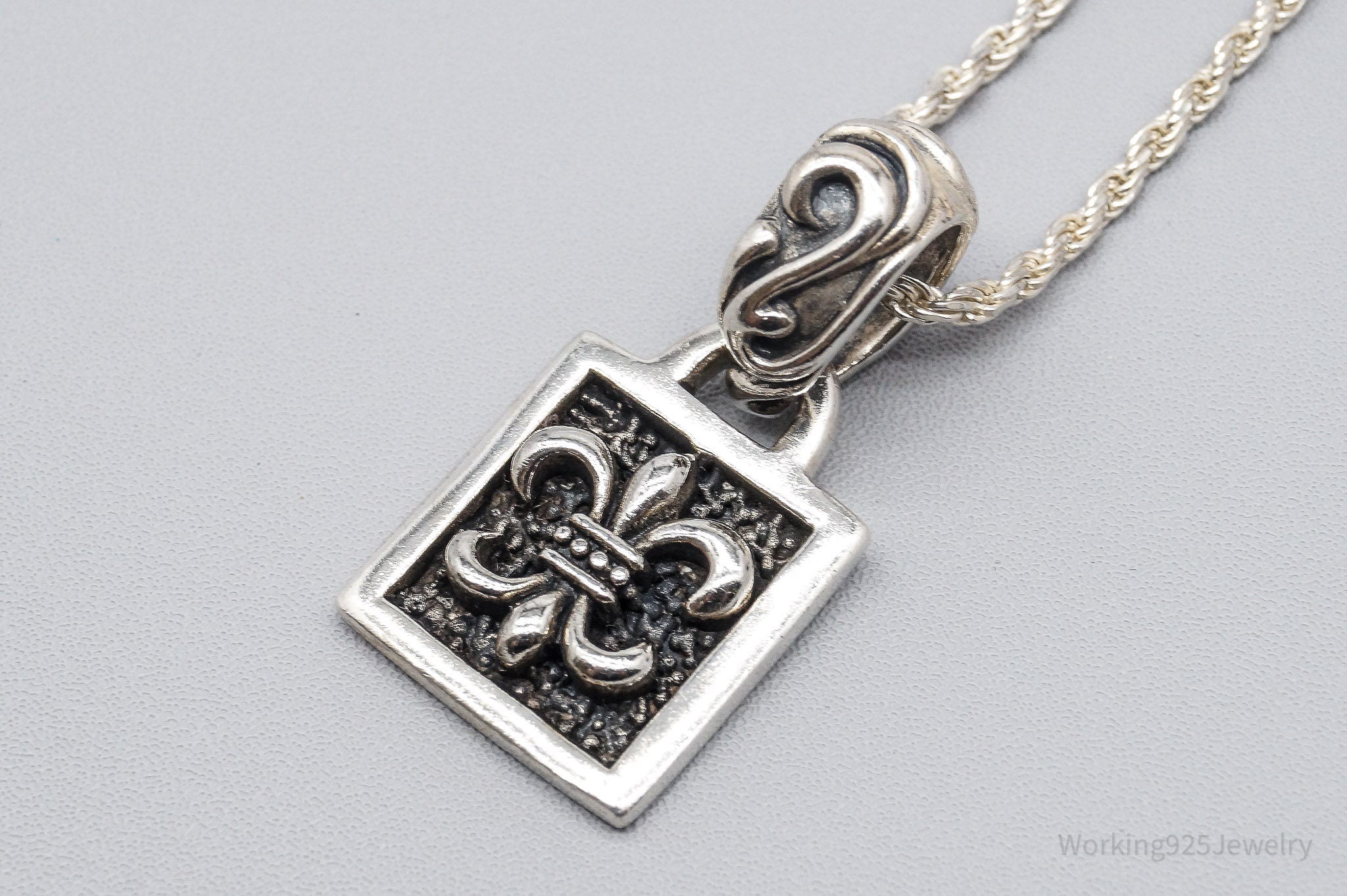 Vintage Designer Silpada Fleur De Lis Sterling Silver Necklace 18"