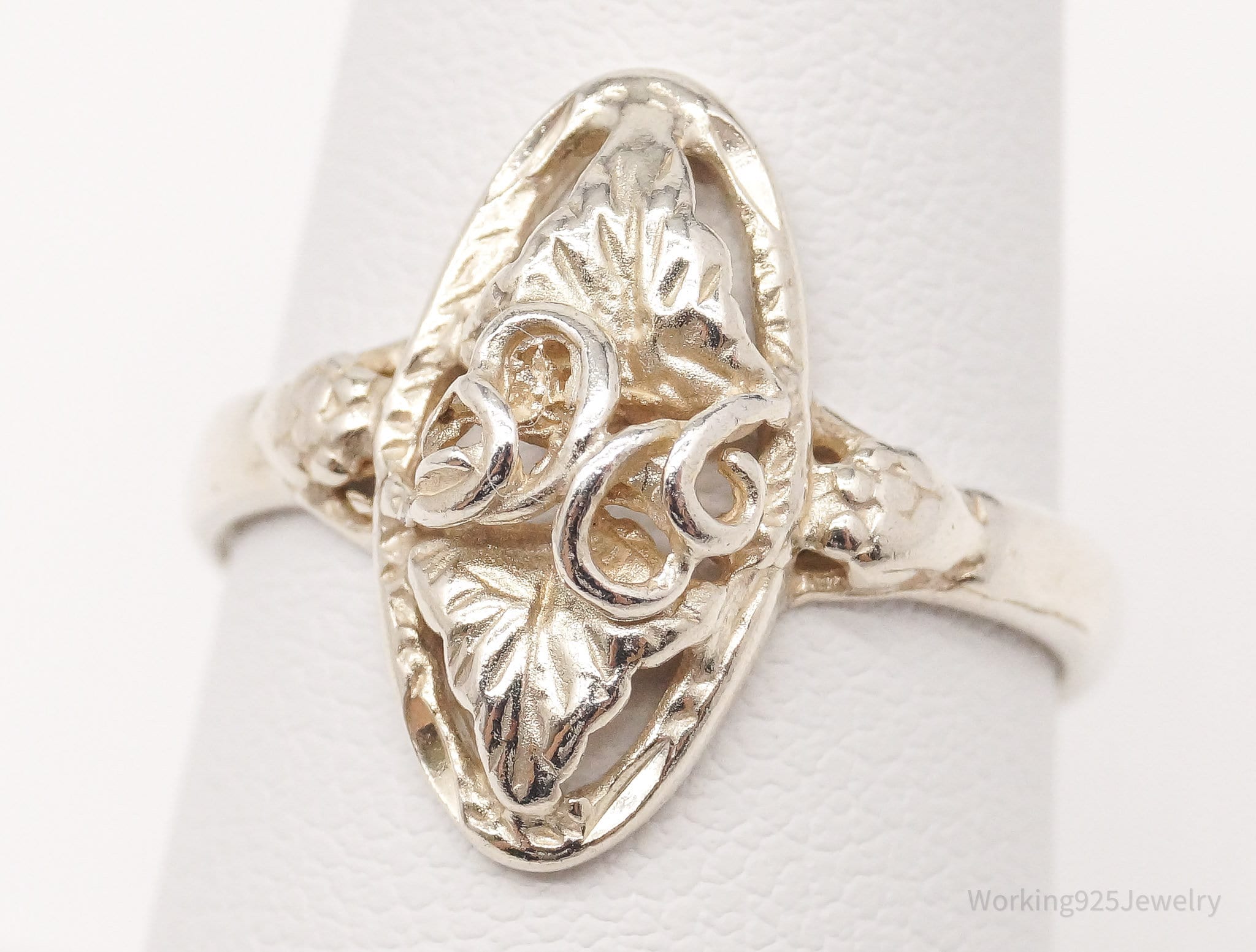 Vintage Floral Leaves Sterling Silver Ring - Size 7.5