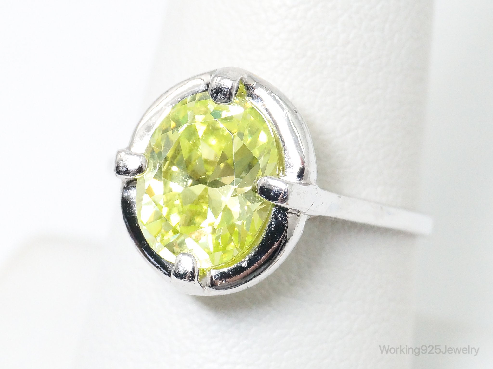 Vintage Lime Green Stone Sterling Silver Ring Size 8.25