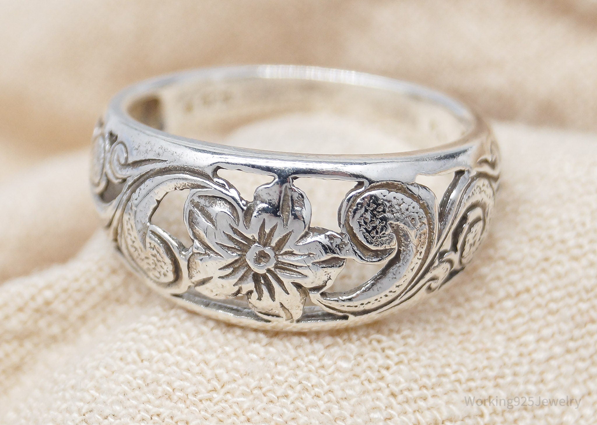 Vintage Etched Flower Swirls Sterling Silver Ring - Size 6.25