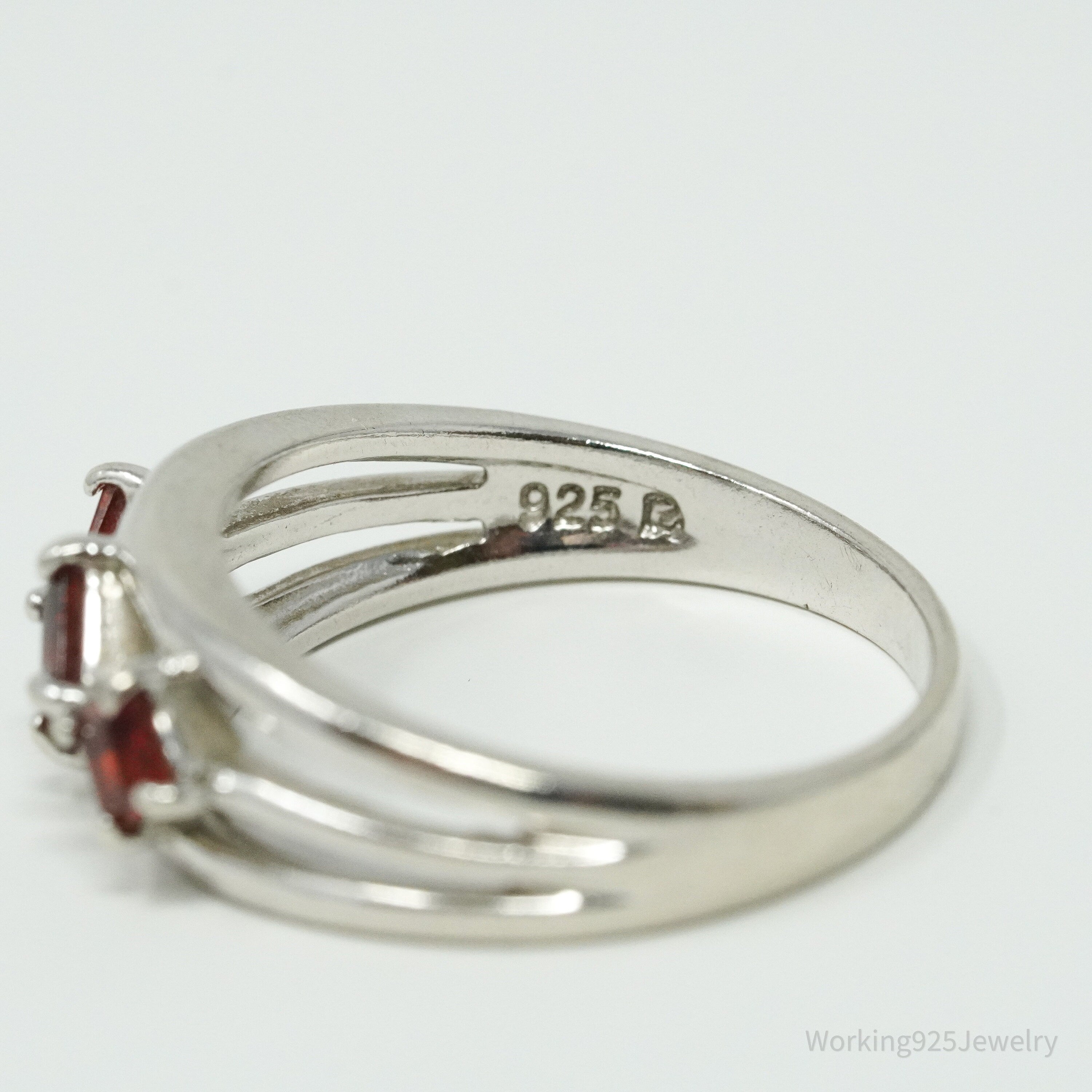 Vintage Ross Simons Garnet Sterling Silver Ring - Size 7.25