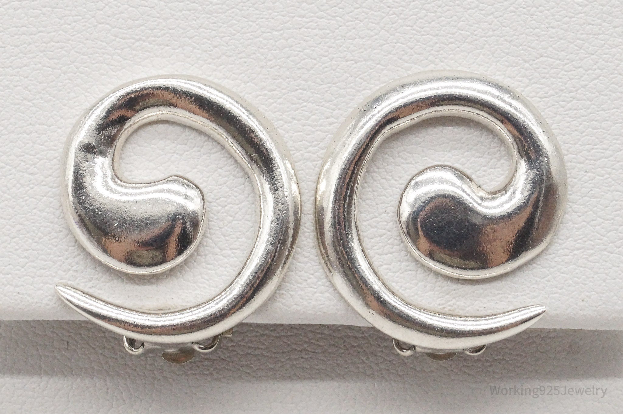 Vintage Native American LM Spiral Sterling Silver Clip On Earrings