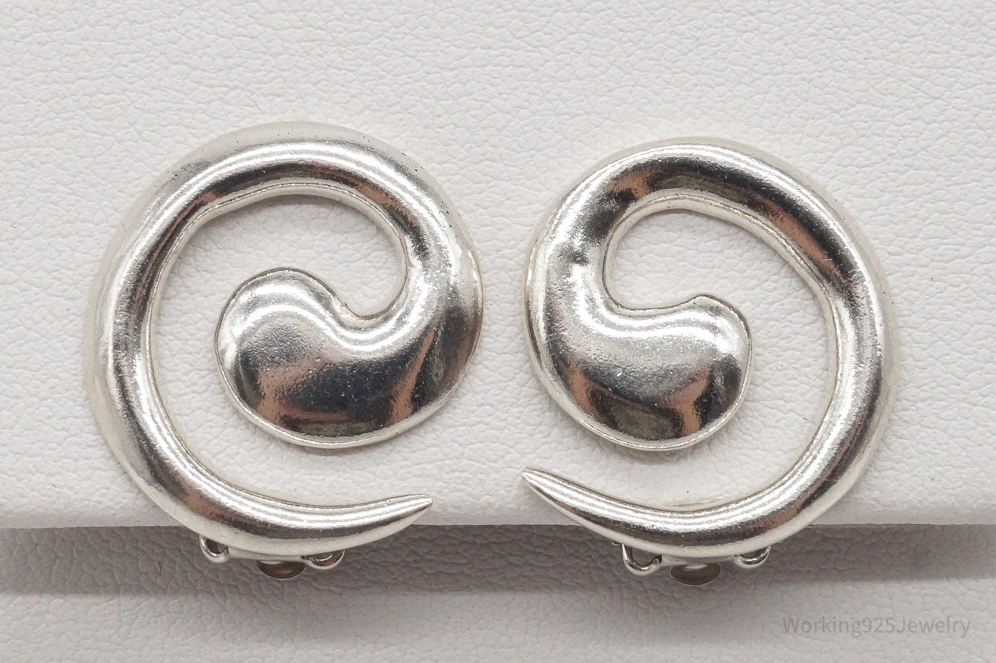 Vintage Native American LM Spiral Sterling Silver Clip On Earrings