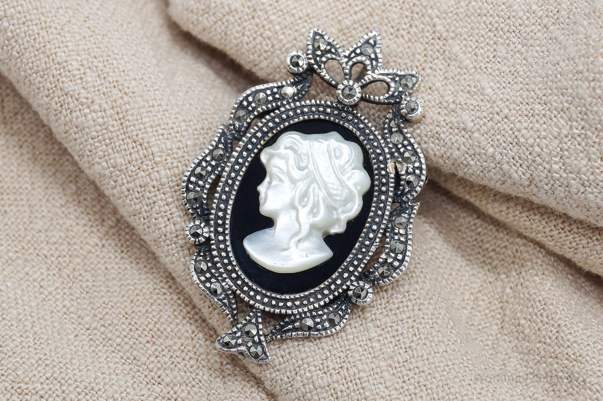 VTG Carved Cameo Mother Of Pearl Marcasite Black Onyx Sterling Silver Pendant Pin
