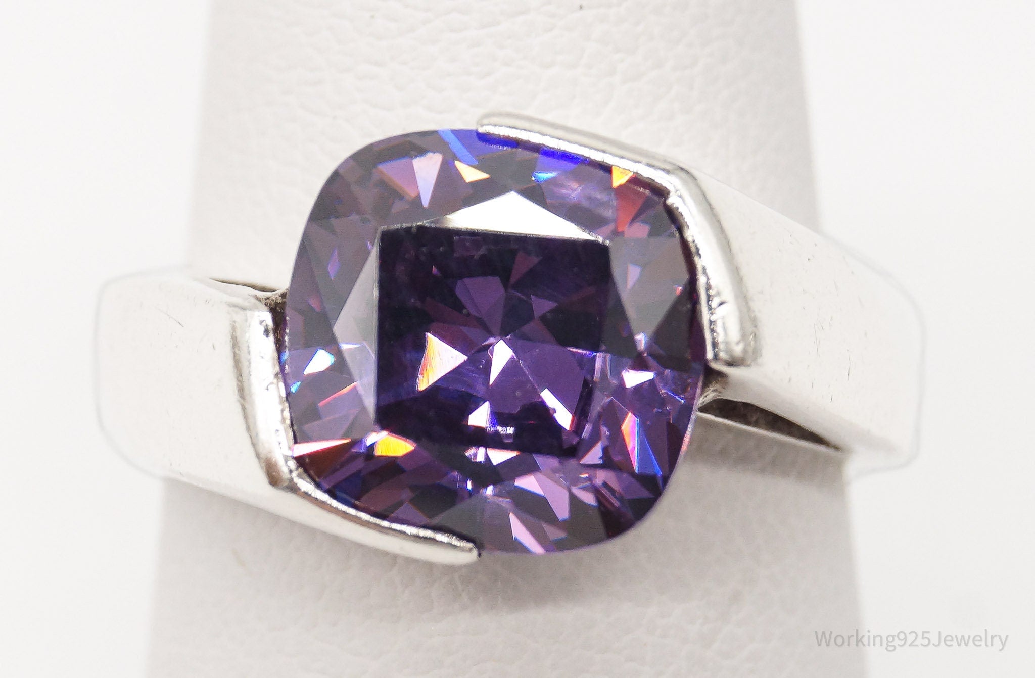 Vintage Purple Cubic Zirconia Sterling Silver Ring - Size 7.25