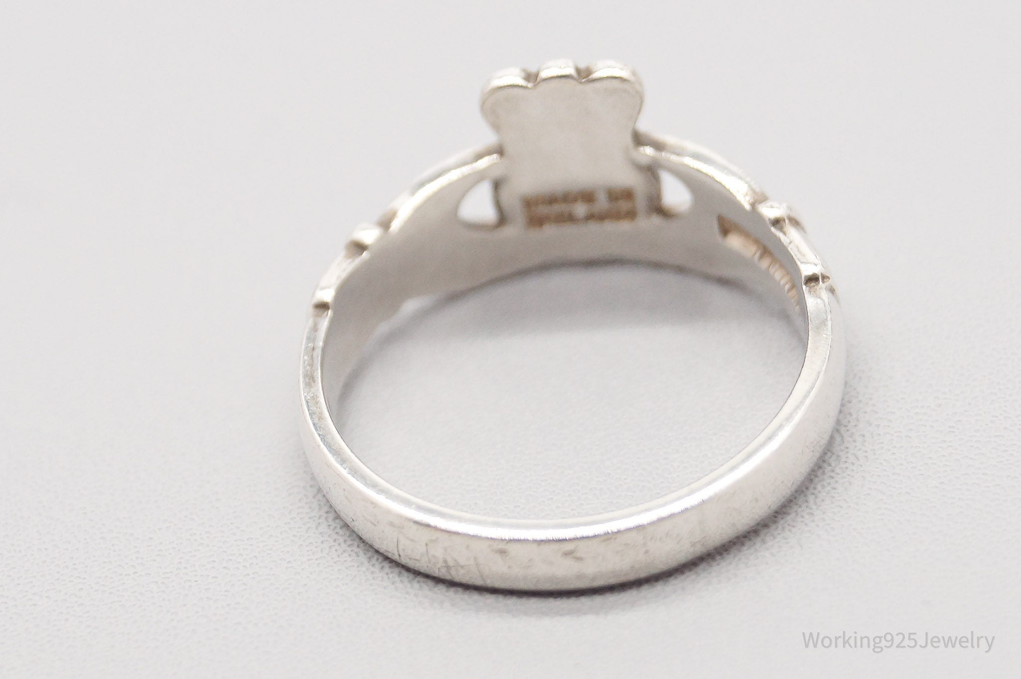 Vintage Ireland Designer SD Claddagh Sterling Silver Ring - Size 7.75