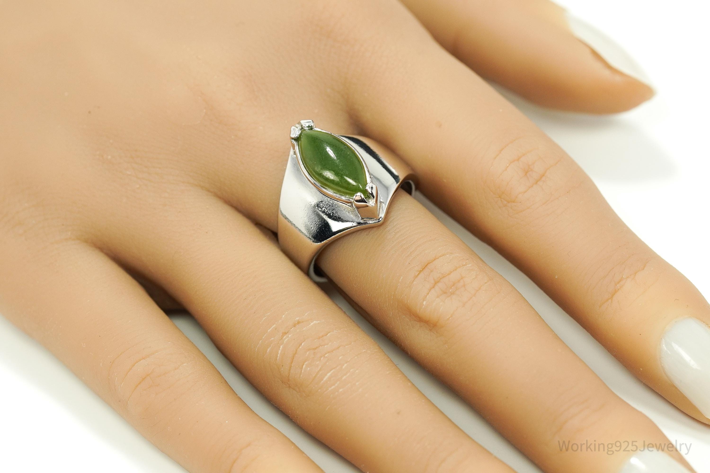 Vintage Nephrite Jade Sterling Silver Ring - Size 9.5