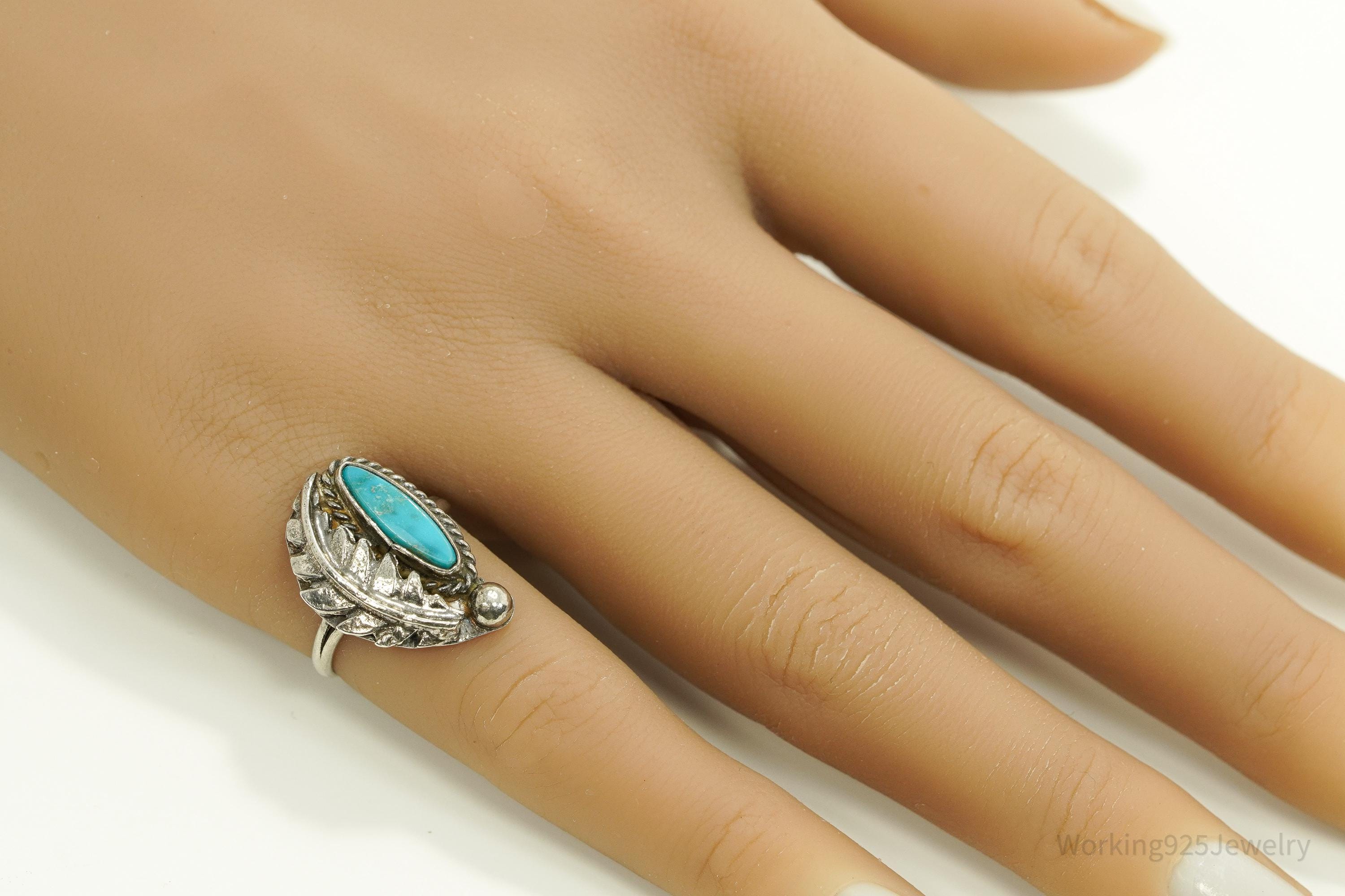 Vintage Native American Turquoise Unsigned Silver Ring - Size 6