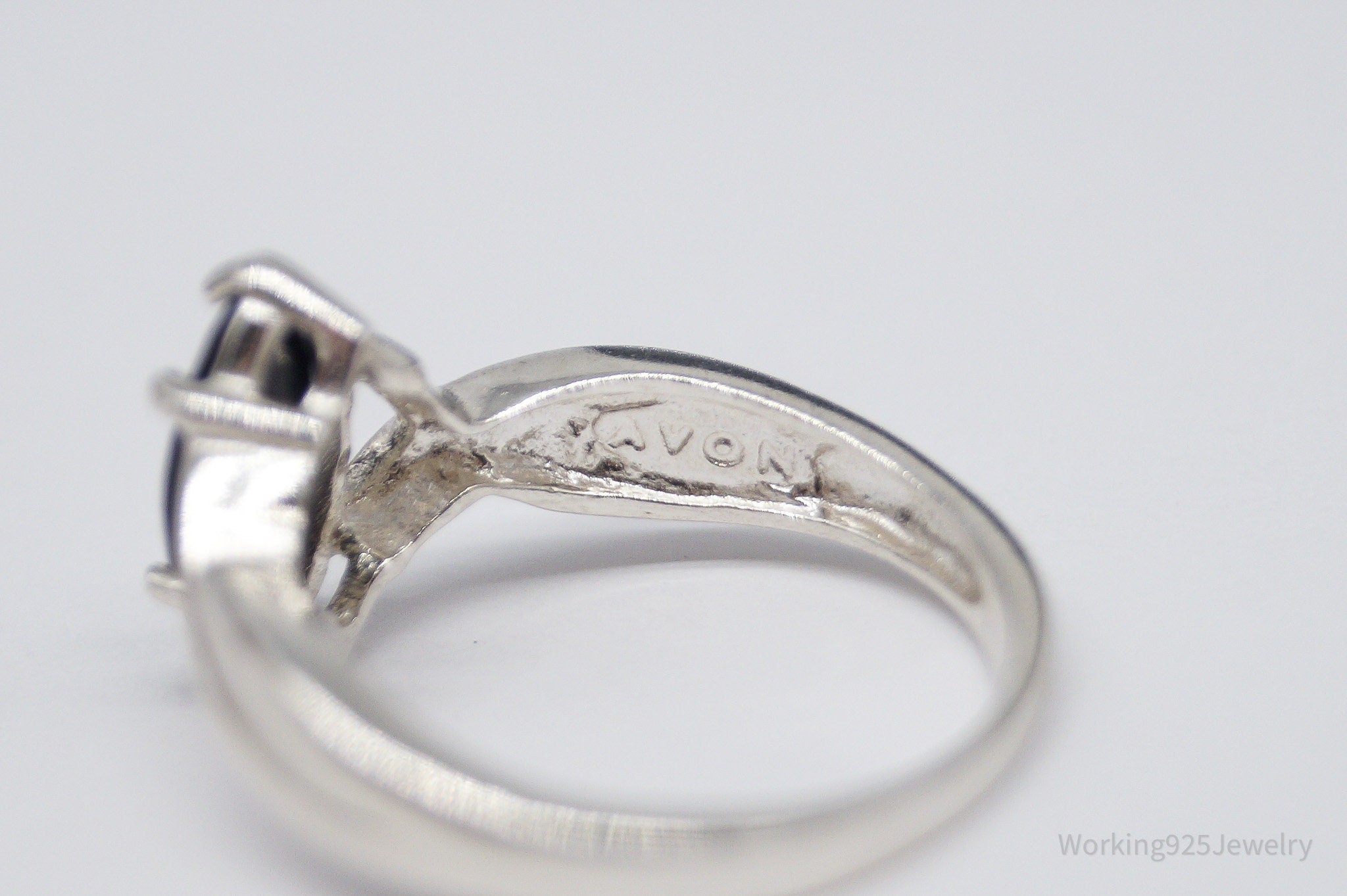 Vintage Avon Black Onyx Sterling Silver Ring - Size 5.75