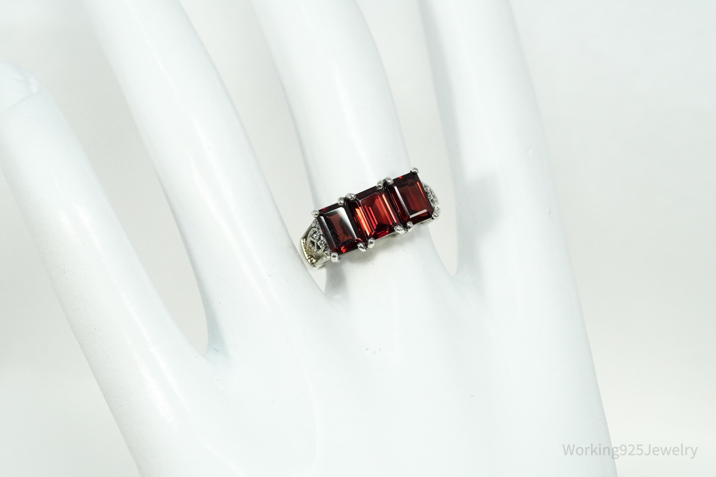 Vintage Garnet Sterling Silver Ring Size 7