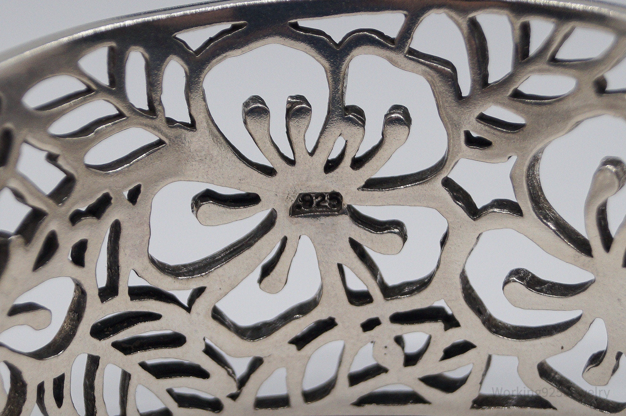 Vintage Cutout Floral Pattern Sterling Silver Cuff Bracelet 6.5"