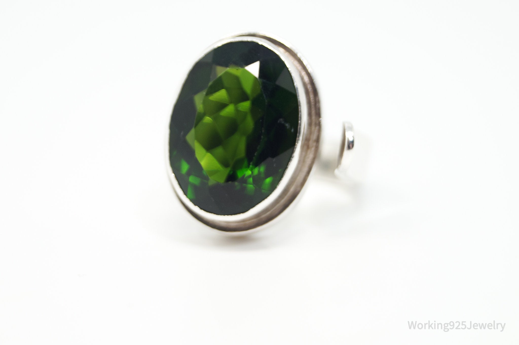 Vintage Modernist Deep Green Gemstone Sterling Silver Ring - Size 8.5 Adjustable