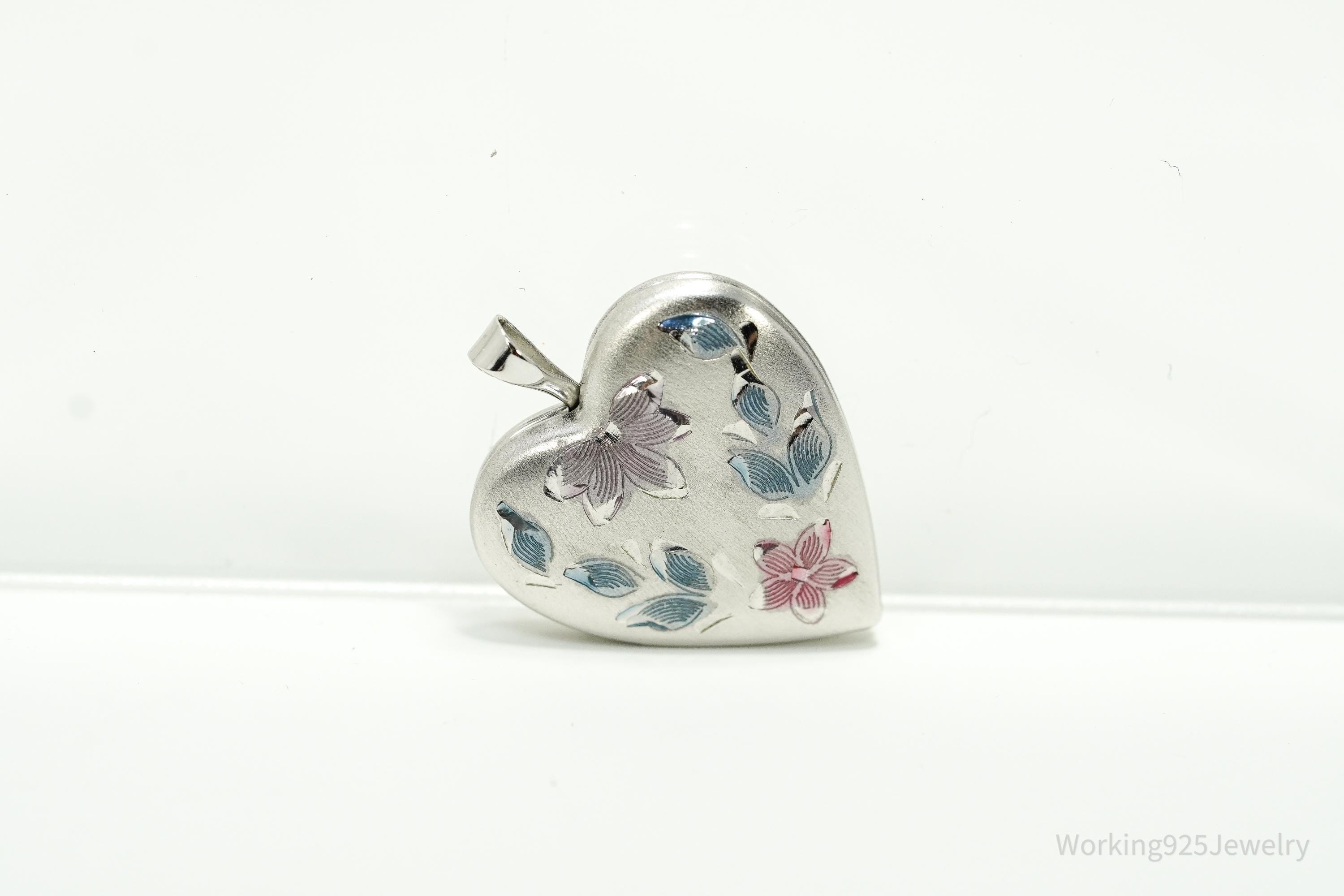 Vintage Etched Enamel Floral Heart Picture Locket Silver Pendant