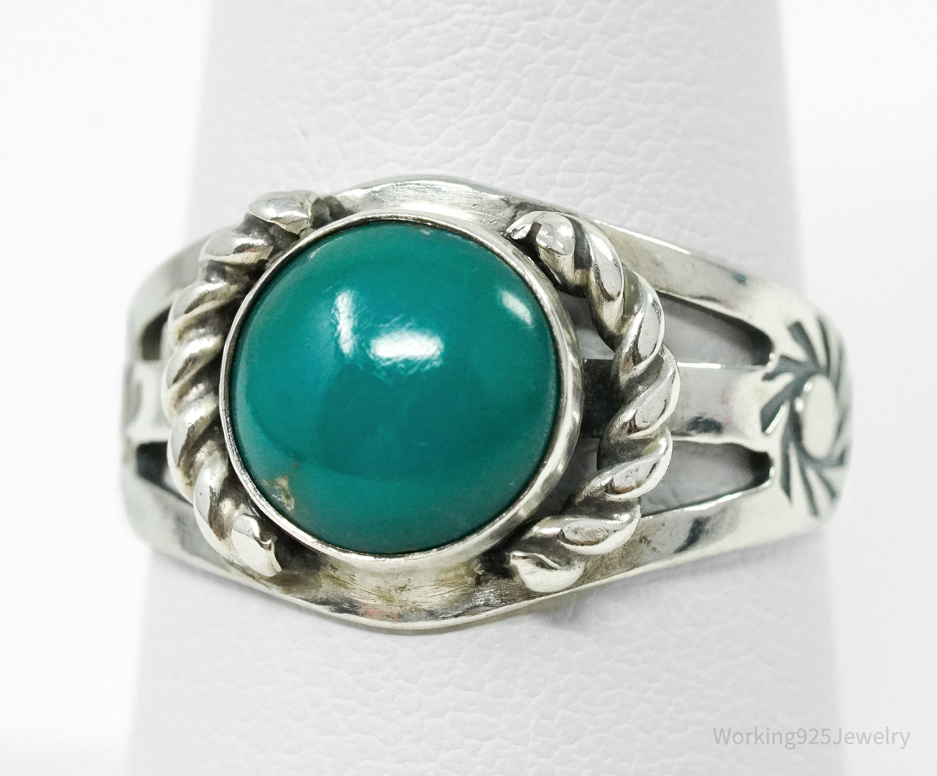 Vintage Native American Turquoise Sterling Silver Ring - Size 8