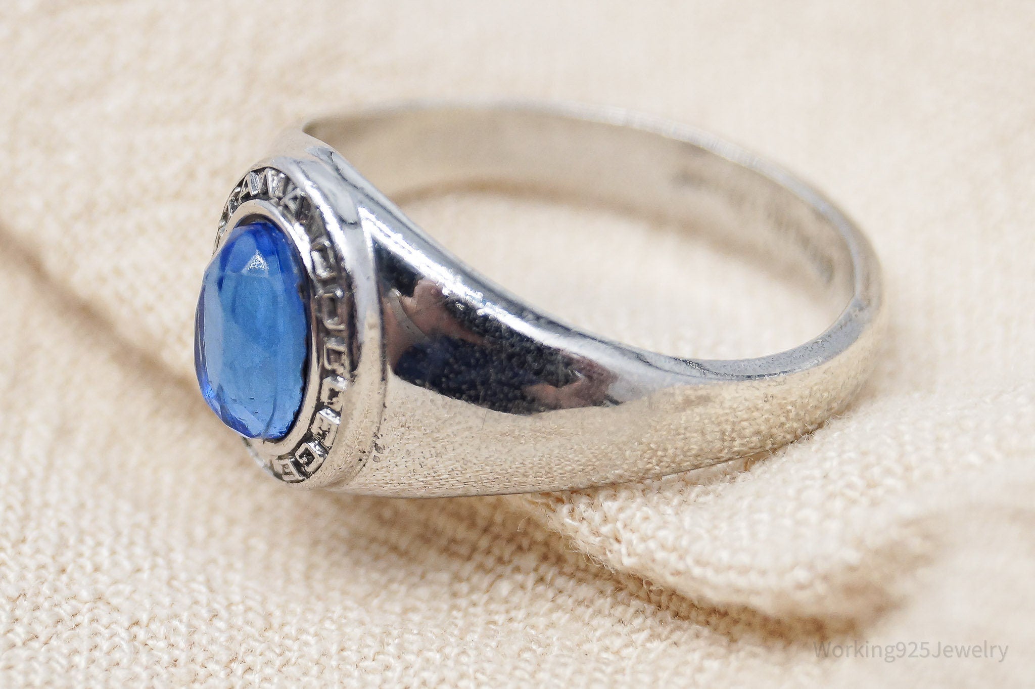 Vintage Augustana College Blue Stone Sterling Silver Ring - Size 8.25