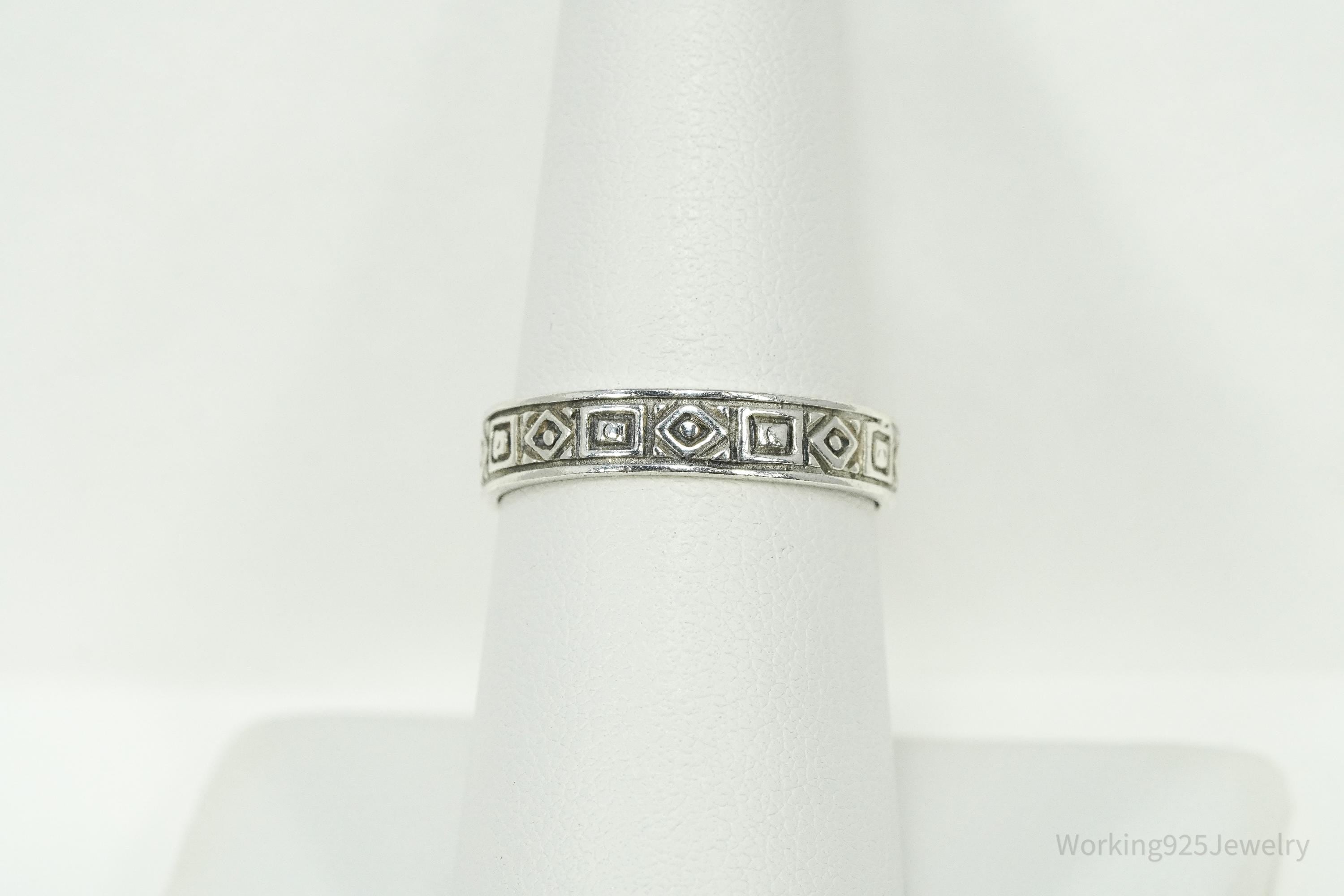 Vintage Geometric Viking Style Sterling Silver Band Ring - Size 8