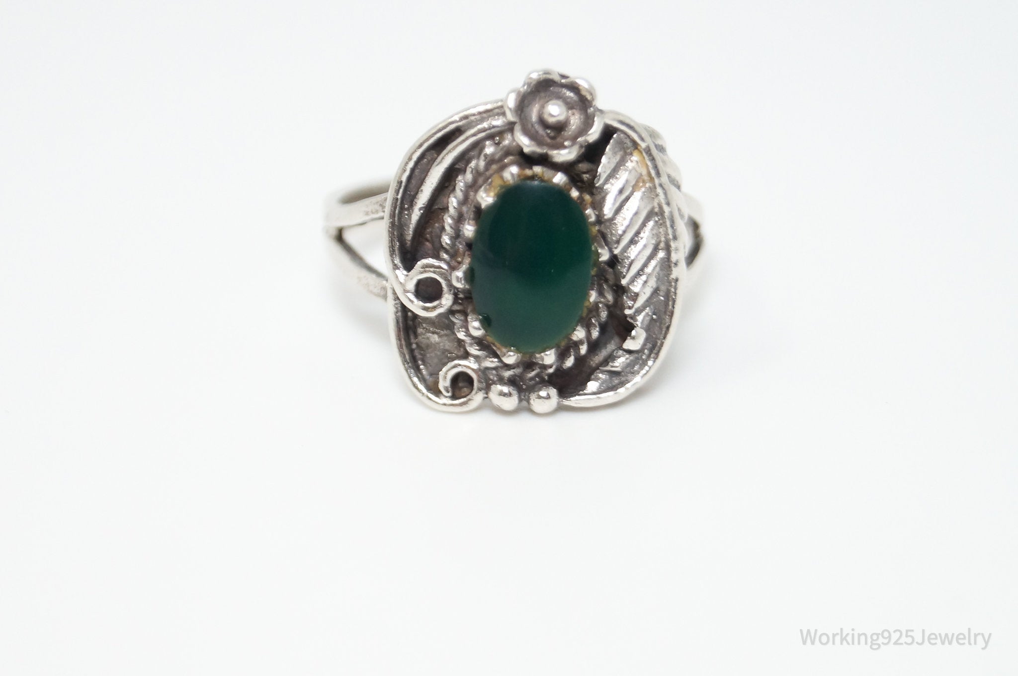 Vtg Native American Green Onyx Unsigned Sterling Silver Ring - Sz 7.5