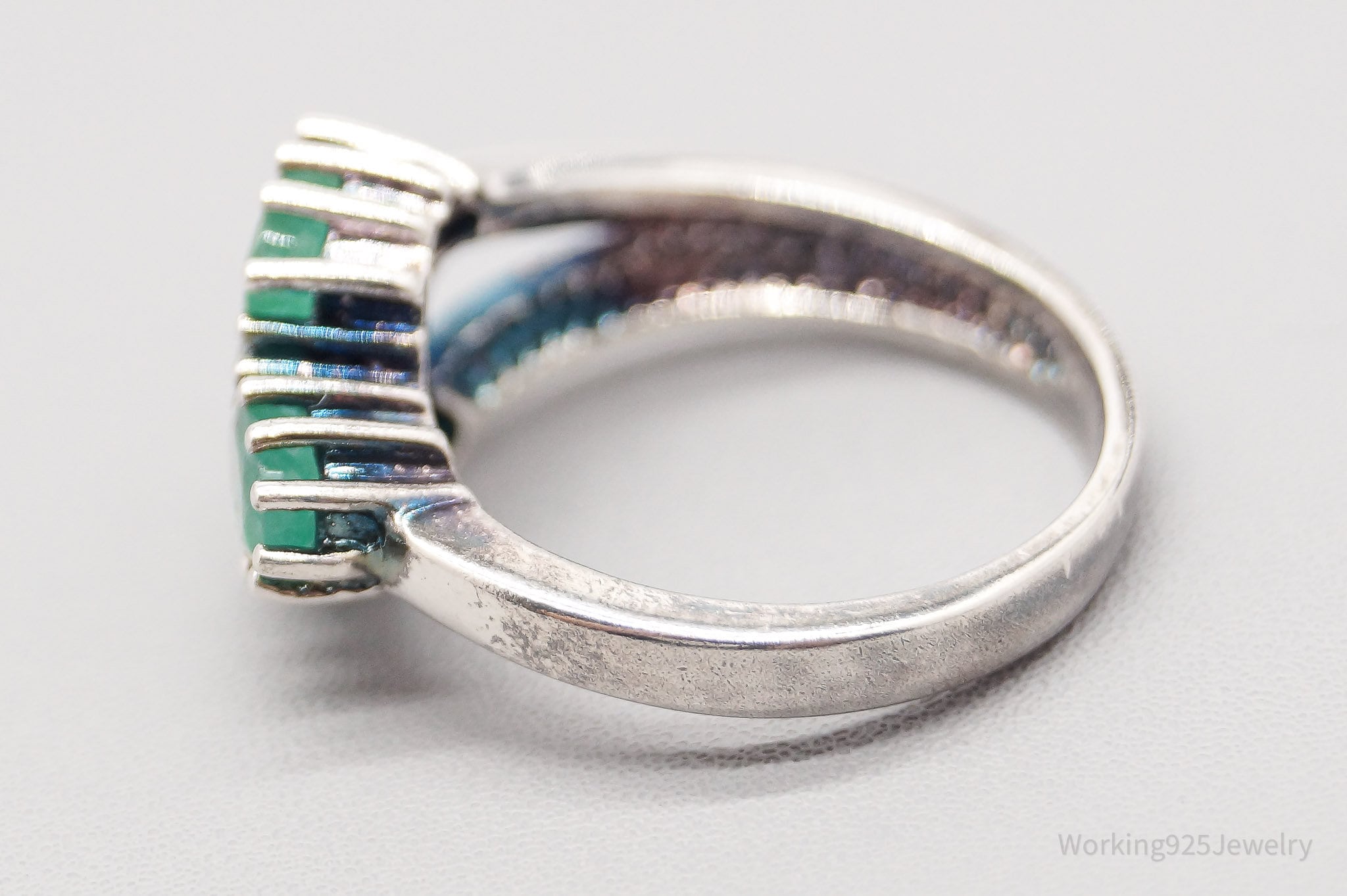 Vintage Emerald Sterling Silver Ring - Size 6.75