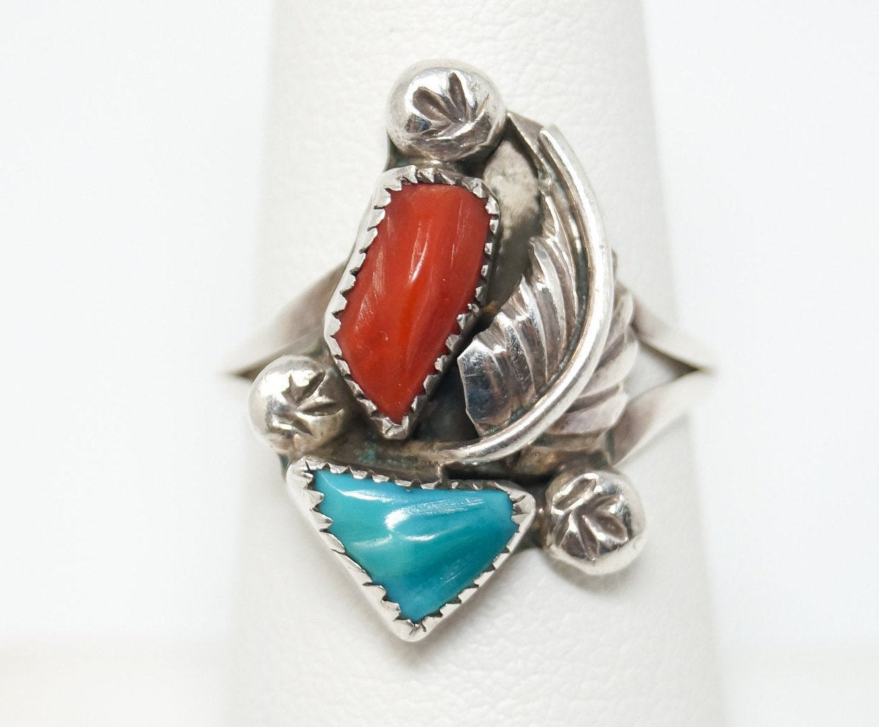 Vtg Native American Turquoise Coral Sterling Silver Ring - Sz 7.5