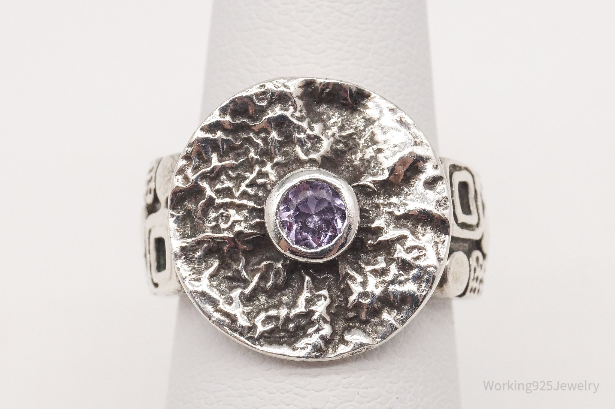 Vintage Ripple Medallion Amethyst Sterling Silver Ring - Size 5.25