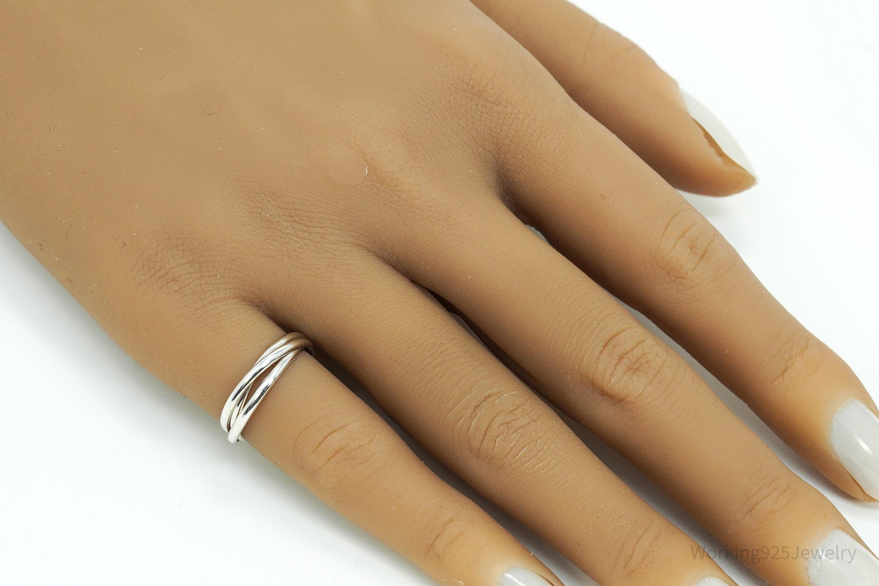 Vintage Intertwined Rings Sleek Modern Sterling Silver Ring - Size 5.25