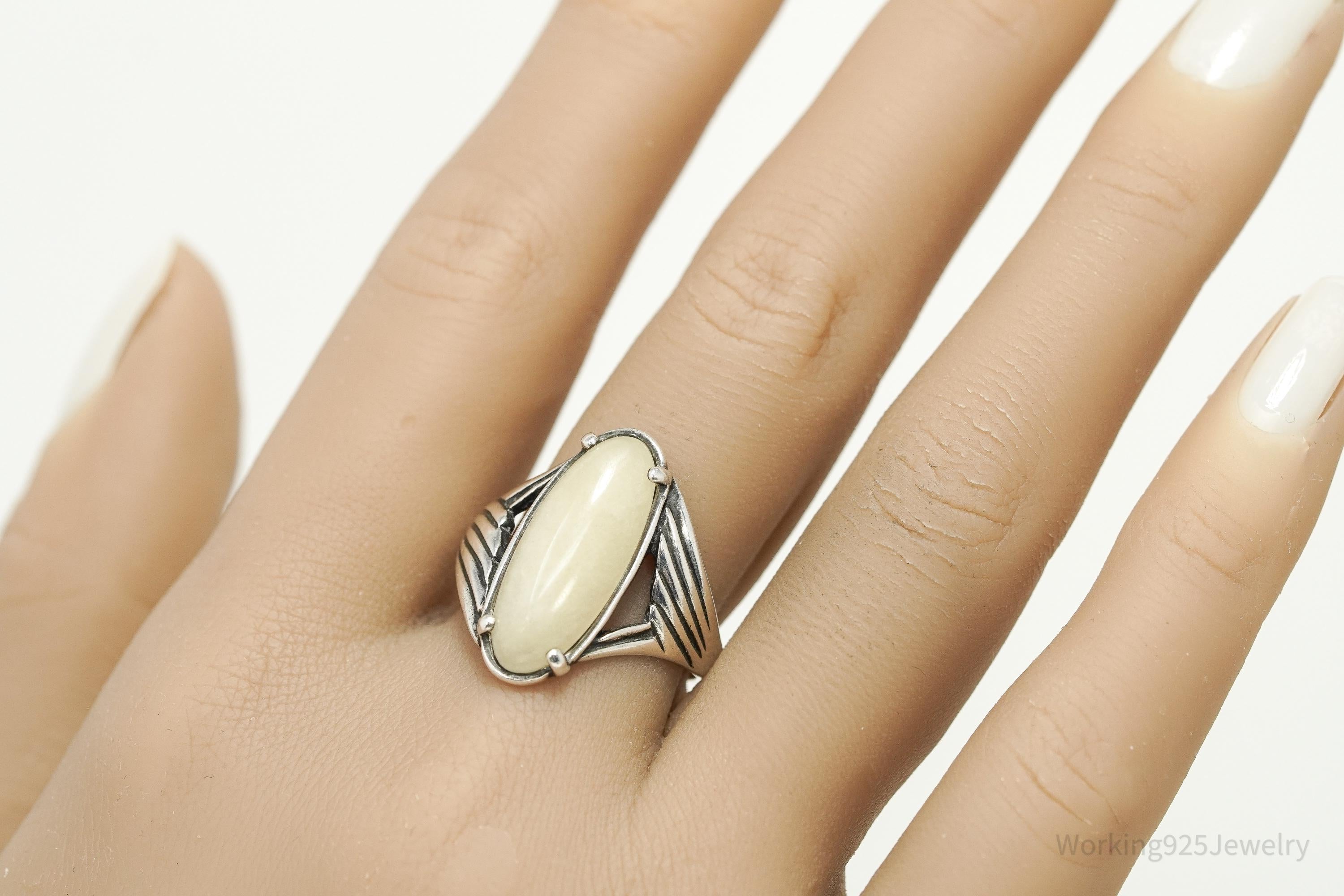 Vintage Designer KABANA White Jade Sterling Silver Ring - Size 9