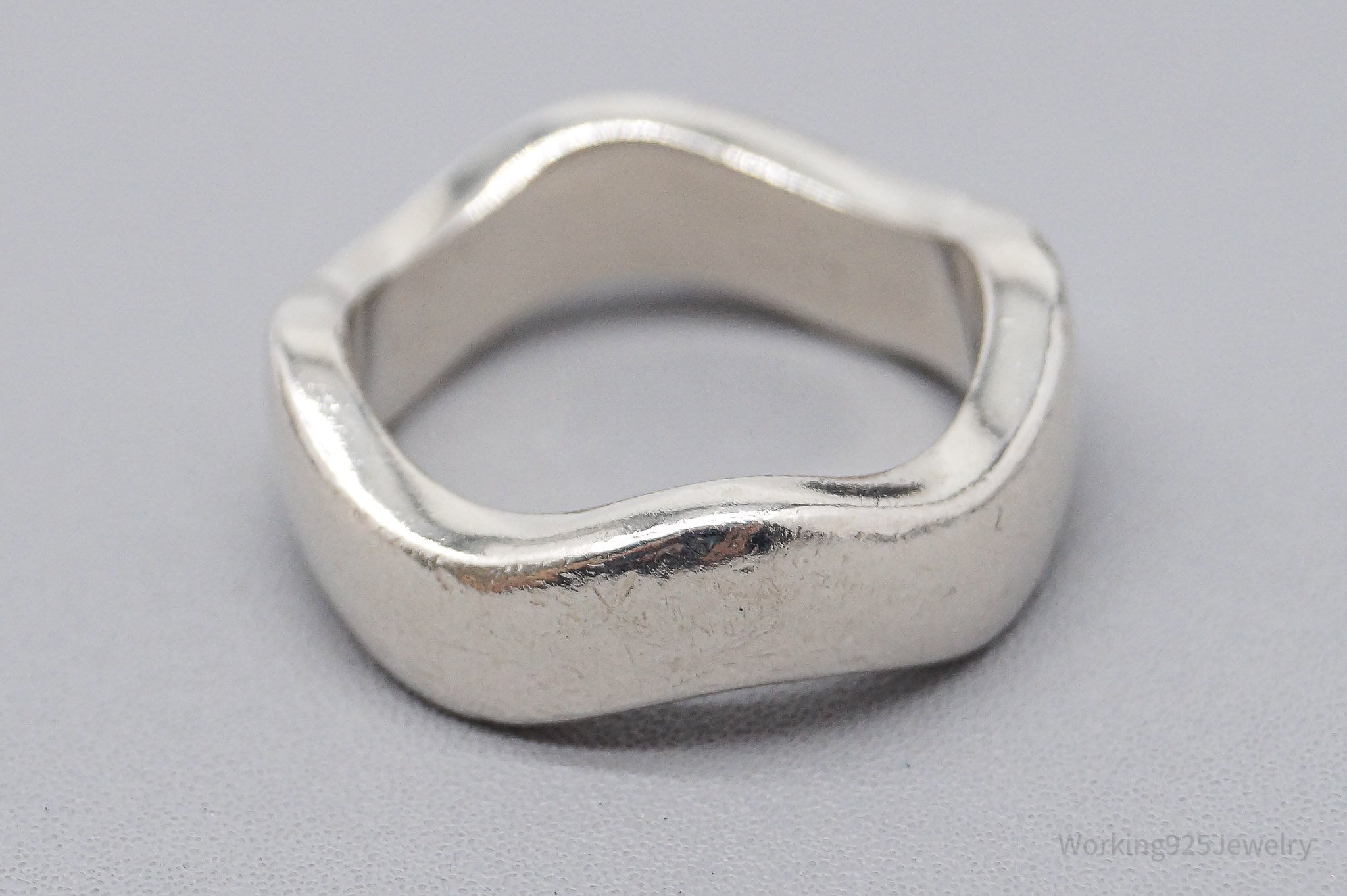 Vintage Modernist Wave Style Sterling Silver Band Ring - Size 7