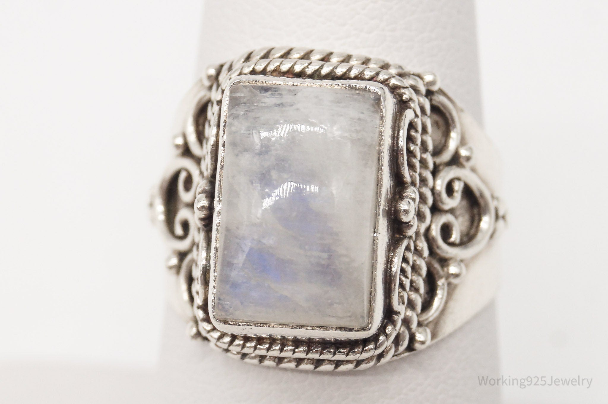 Vintage Moonstone Sterling Silver Ring - Size 7.5