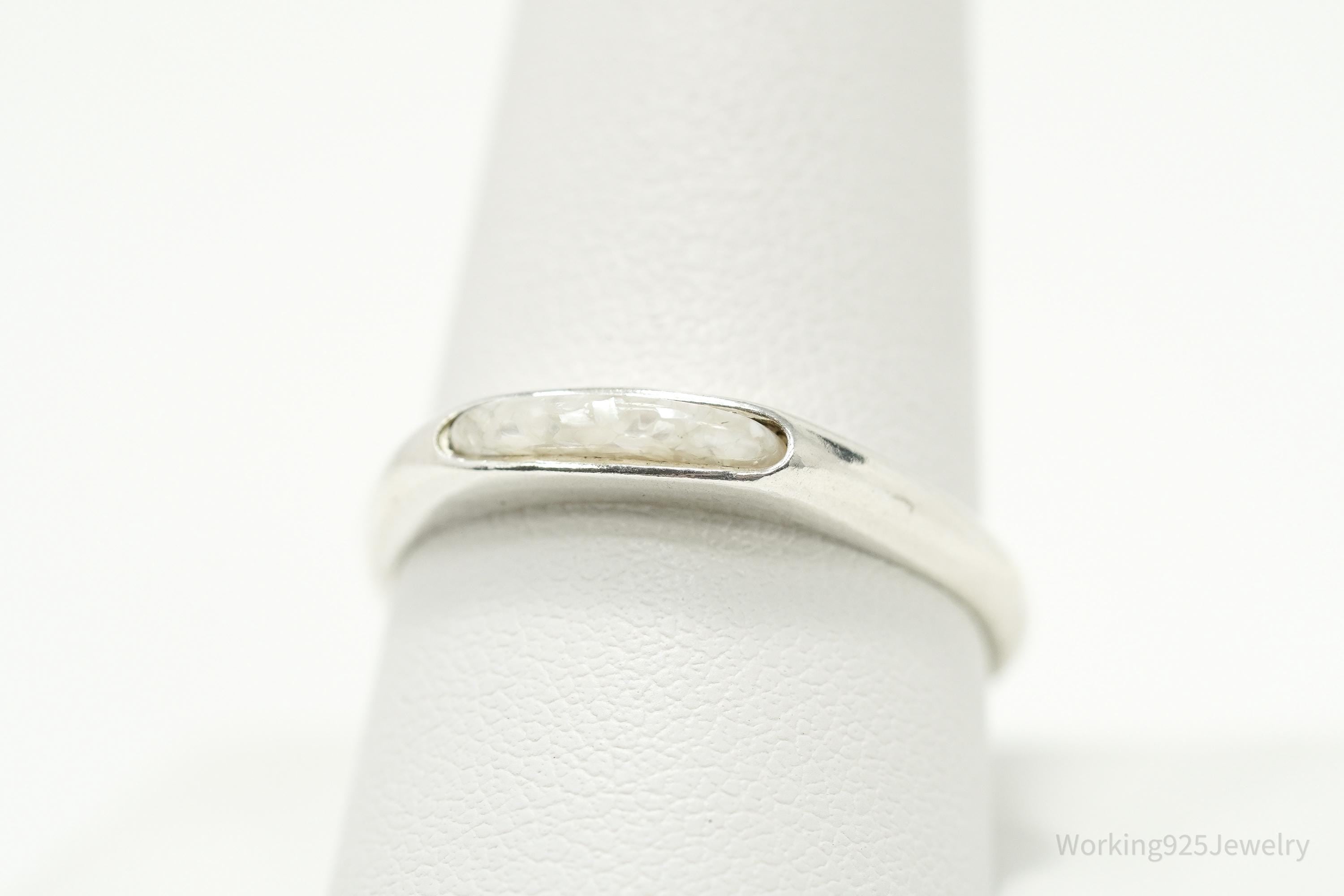 Vintage Native Carolyn Pollack Crushed Mother Of Pearl Inlay Sterling Silver Ring - Size 10