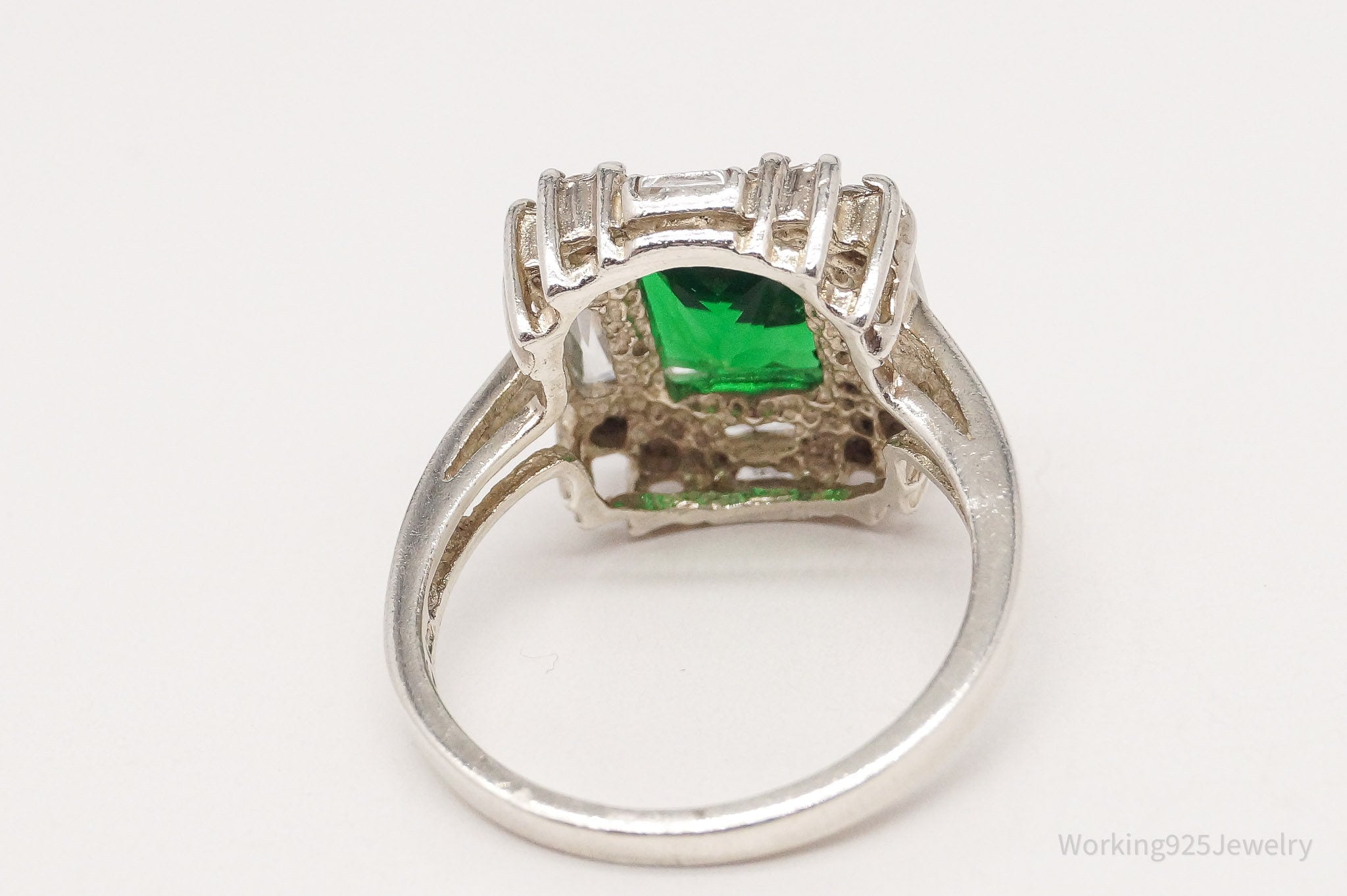 VTG Krementz & Company Simulated Emerald CZ Sterling Silver Ring - SZ 7