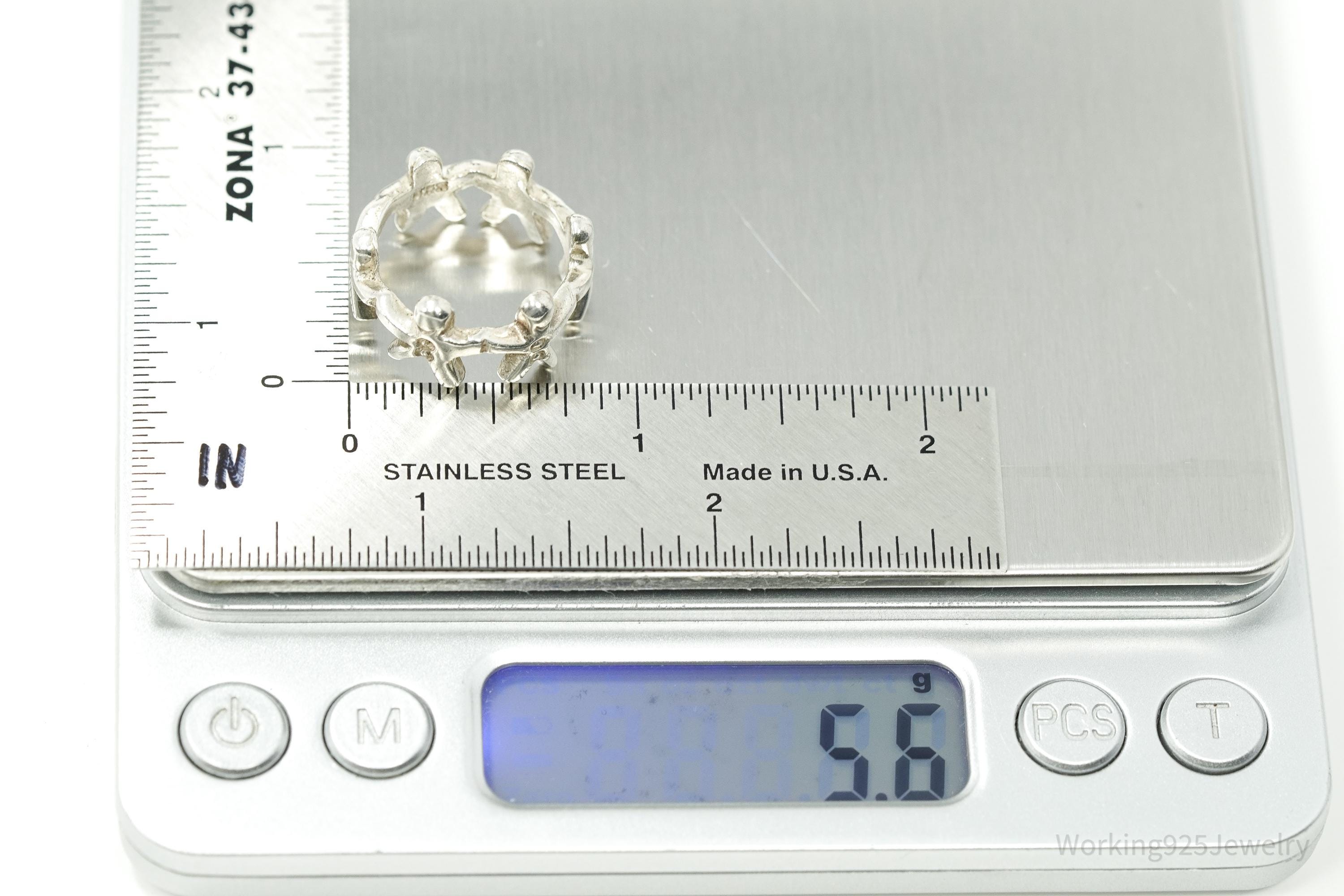 Vintage Holding Hands Sterling Silver Ring - Size 7