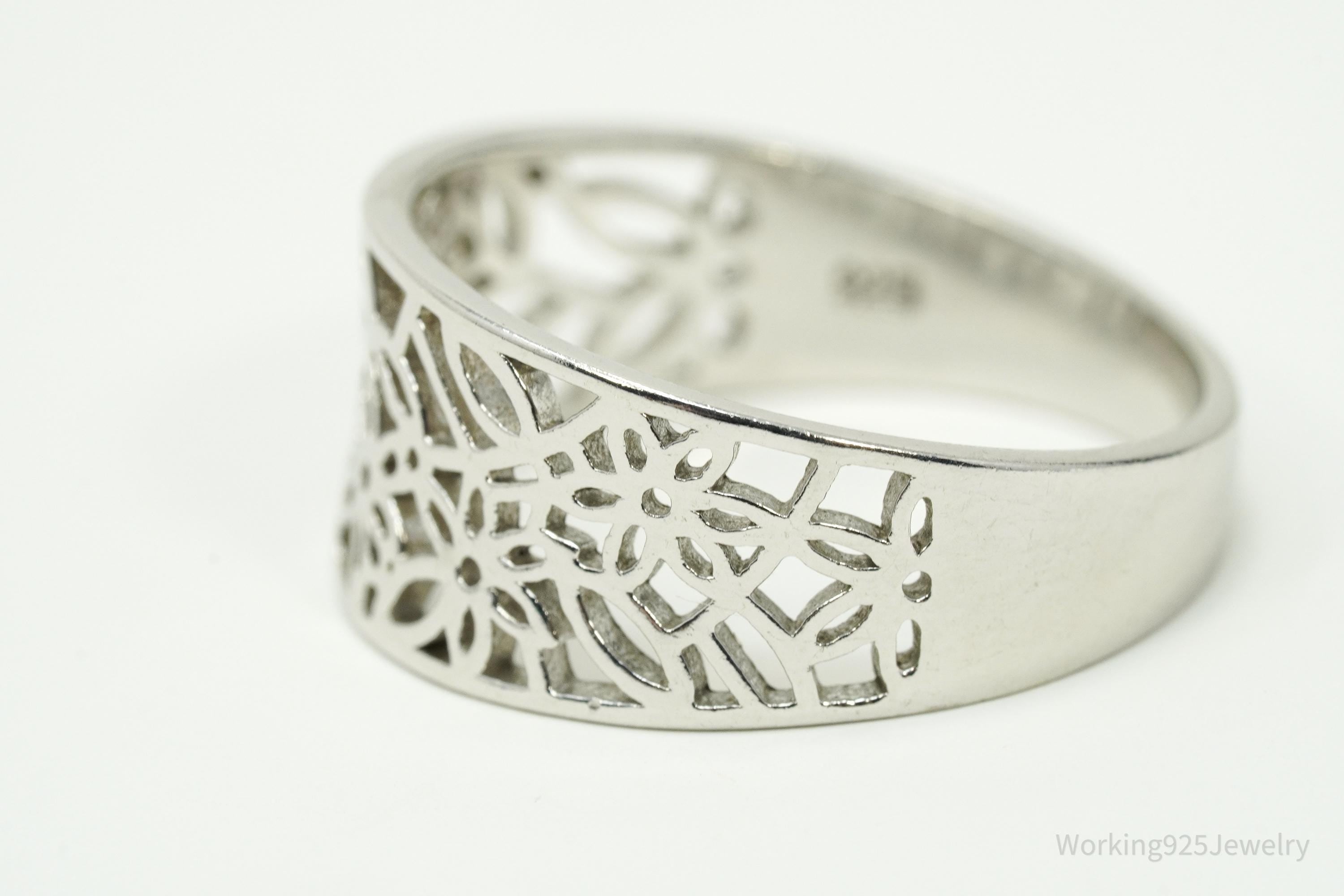 Vintage Cut Out Flowers Design Sterling Silver Ring - Size 8.75