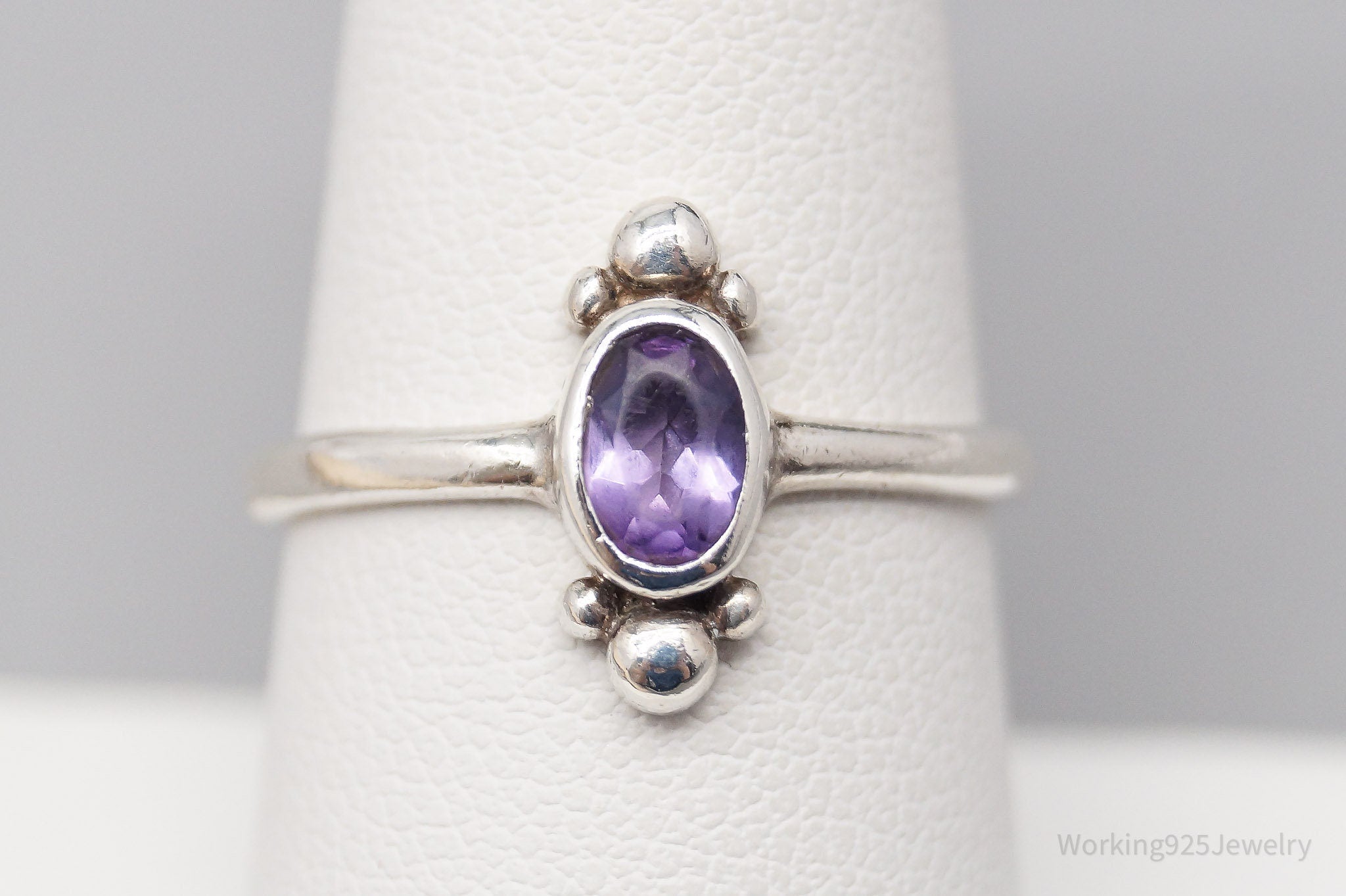 Vintage Amethyst Modernist Sterling Silver Ring - Size 8